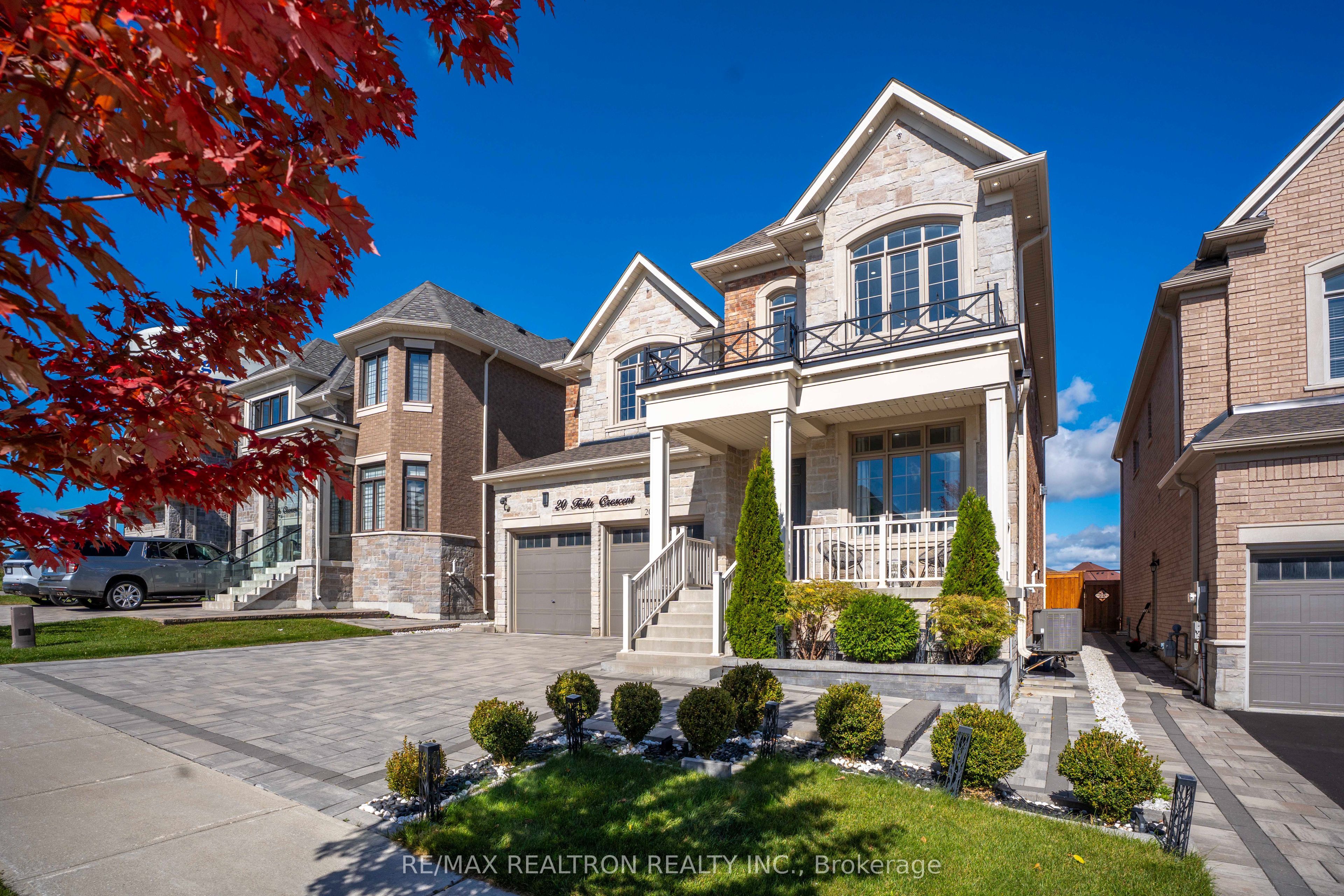 20 Tesla Crescent Property Photo 6