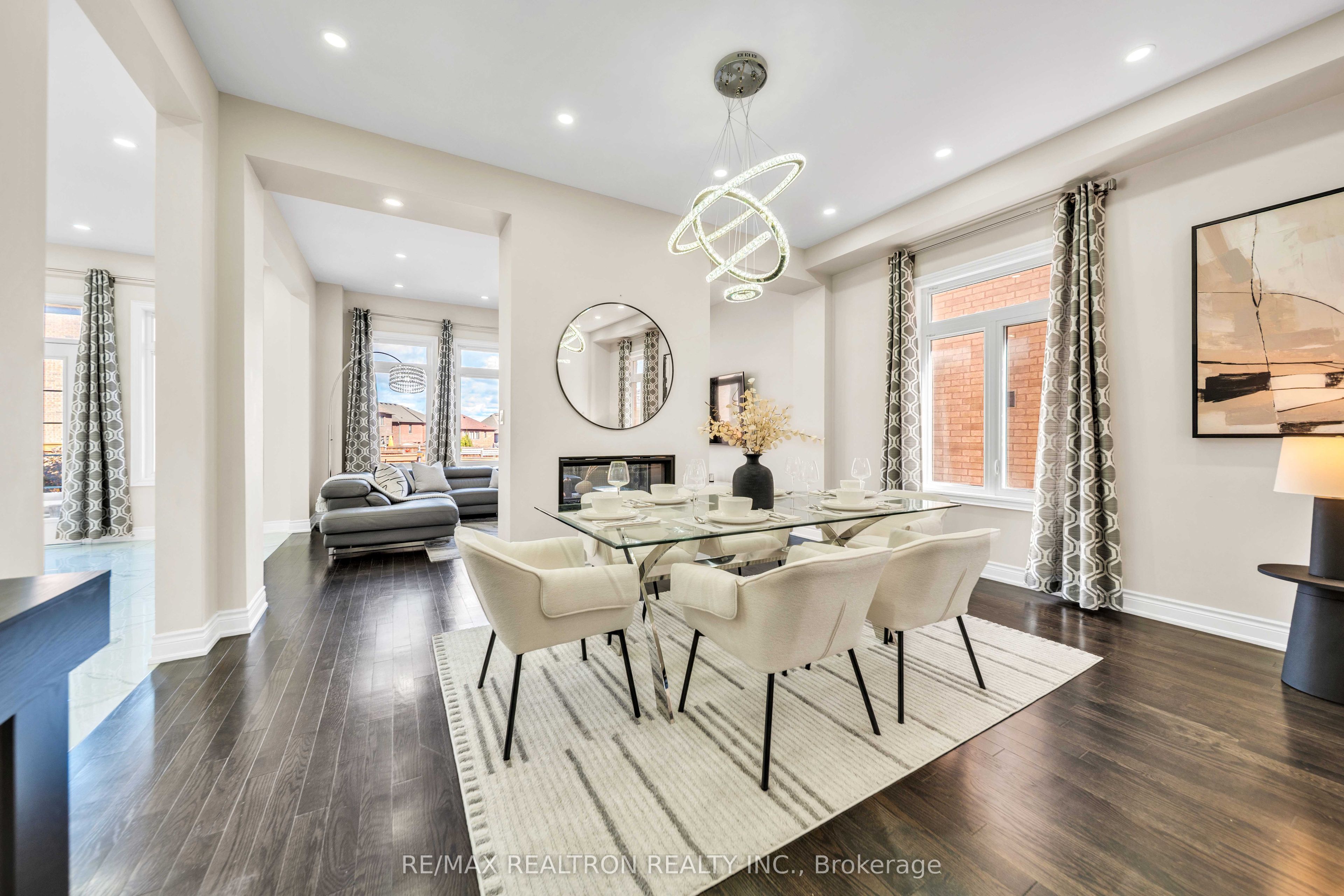 20 Tesla Crescent Property Photo 10