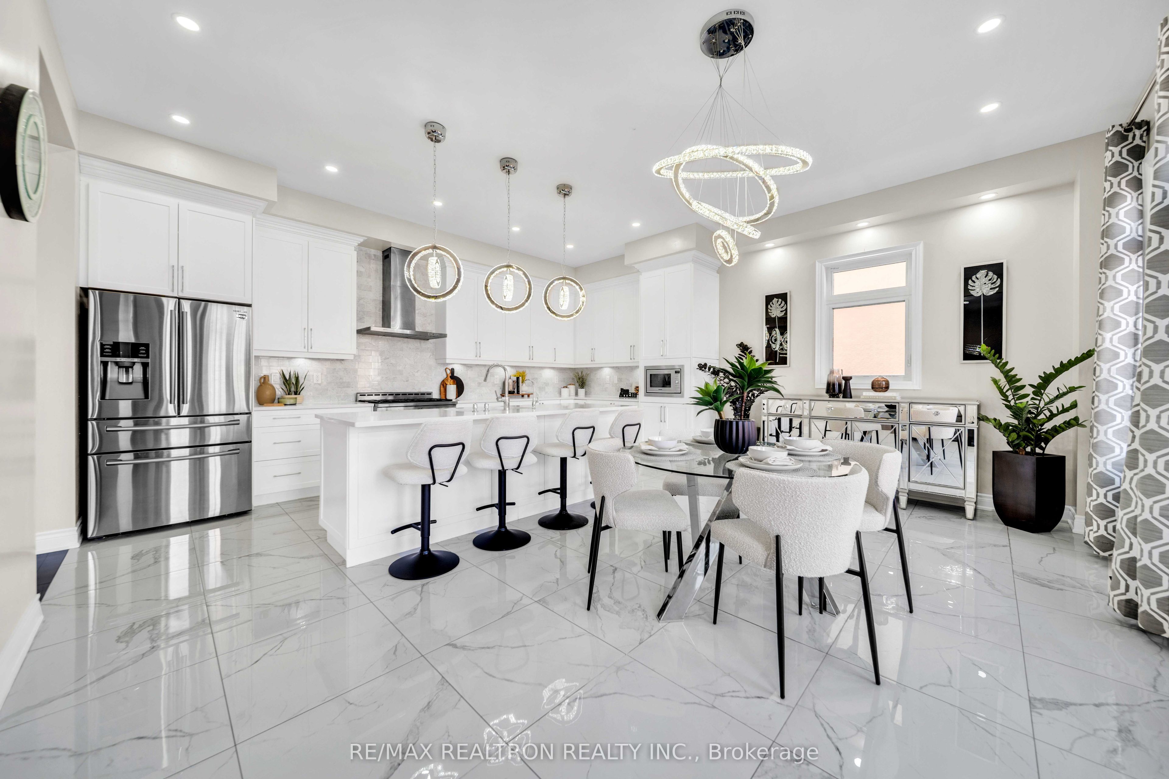 20 Tesla Crescent Property Photo 18