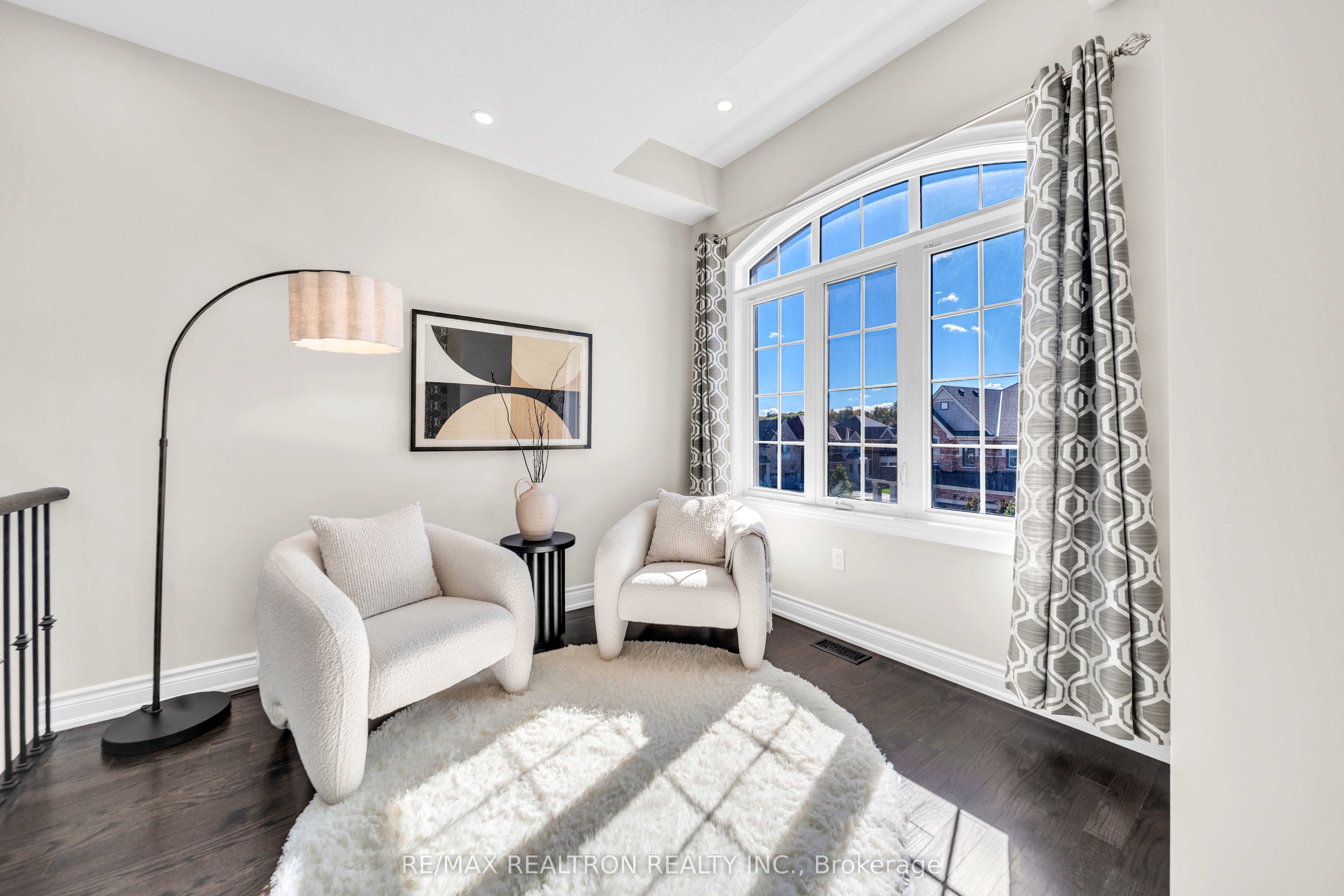 20 Tesla Crescent Property Photo 26