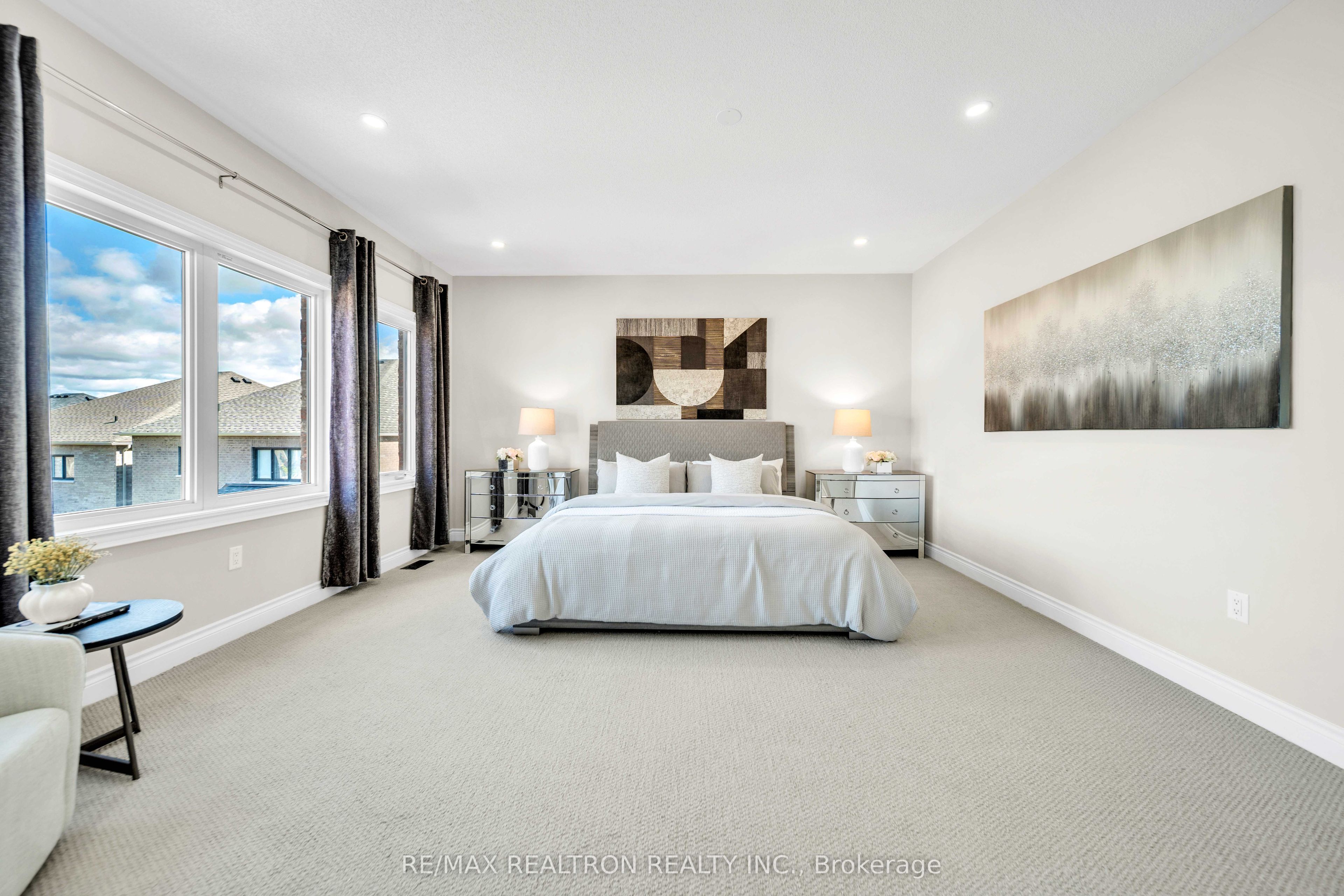 20 Tesla Crescent Property Photo 28