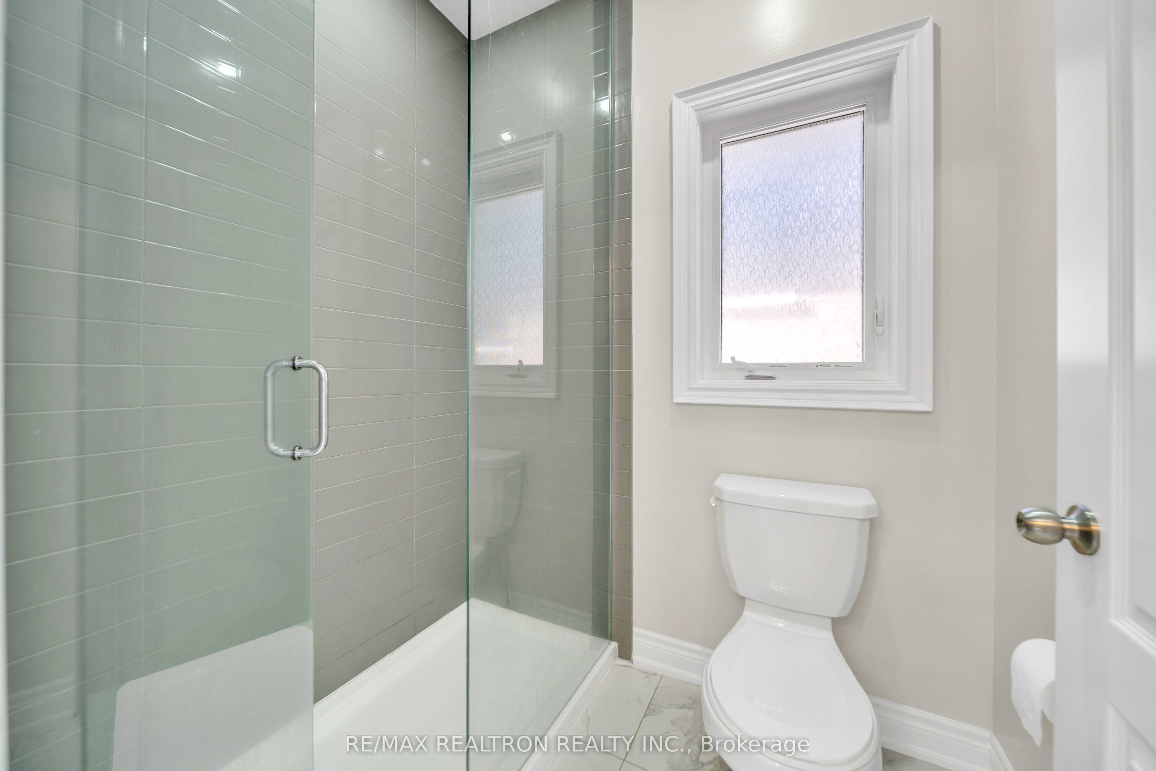 20 Tesla Crescent Property Photo 36