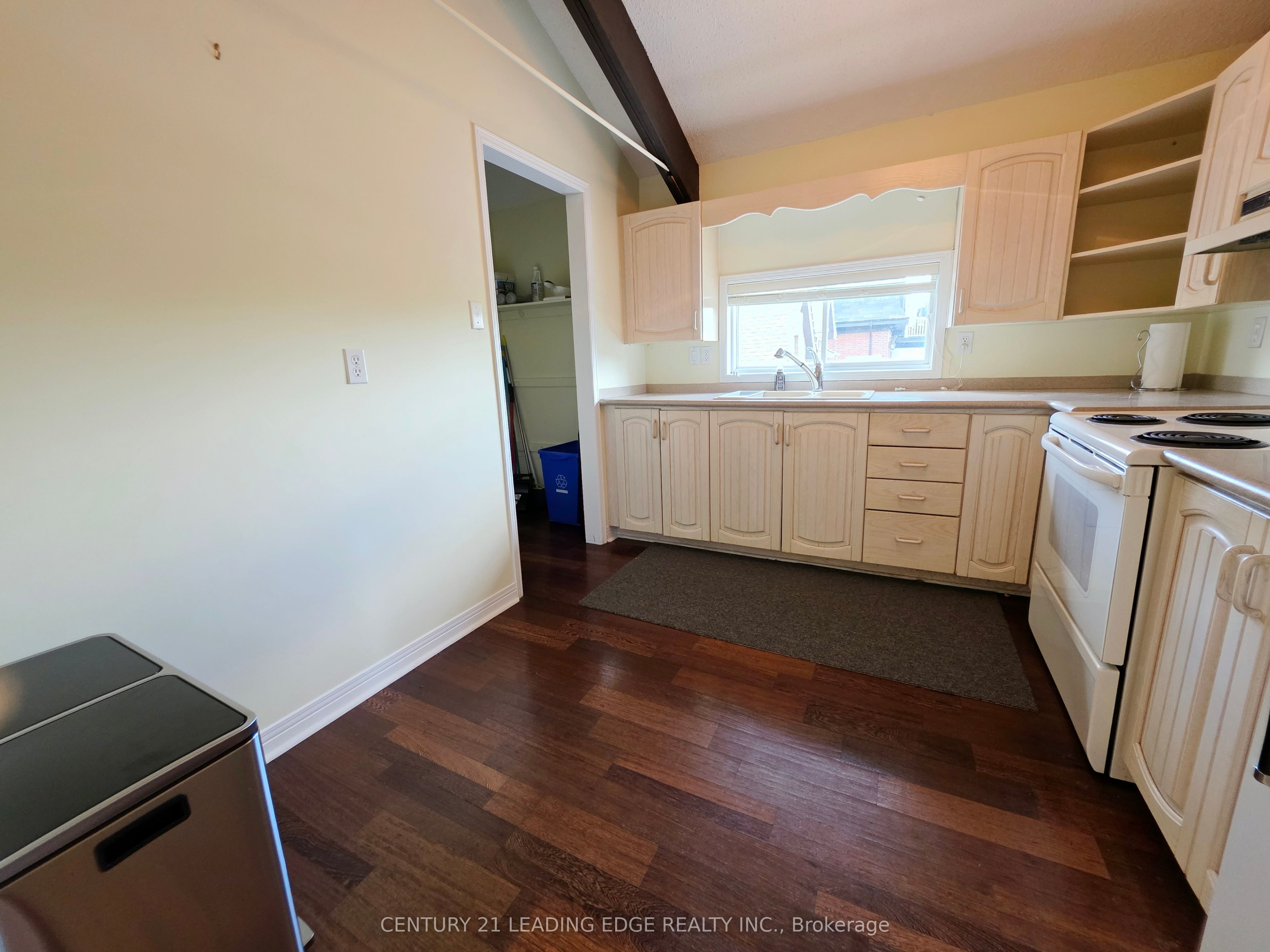 151 Main Street 2nd Flr Property Photo 15