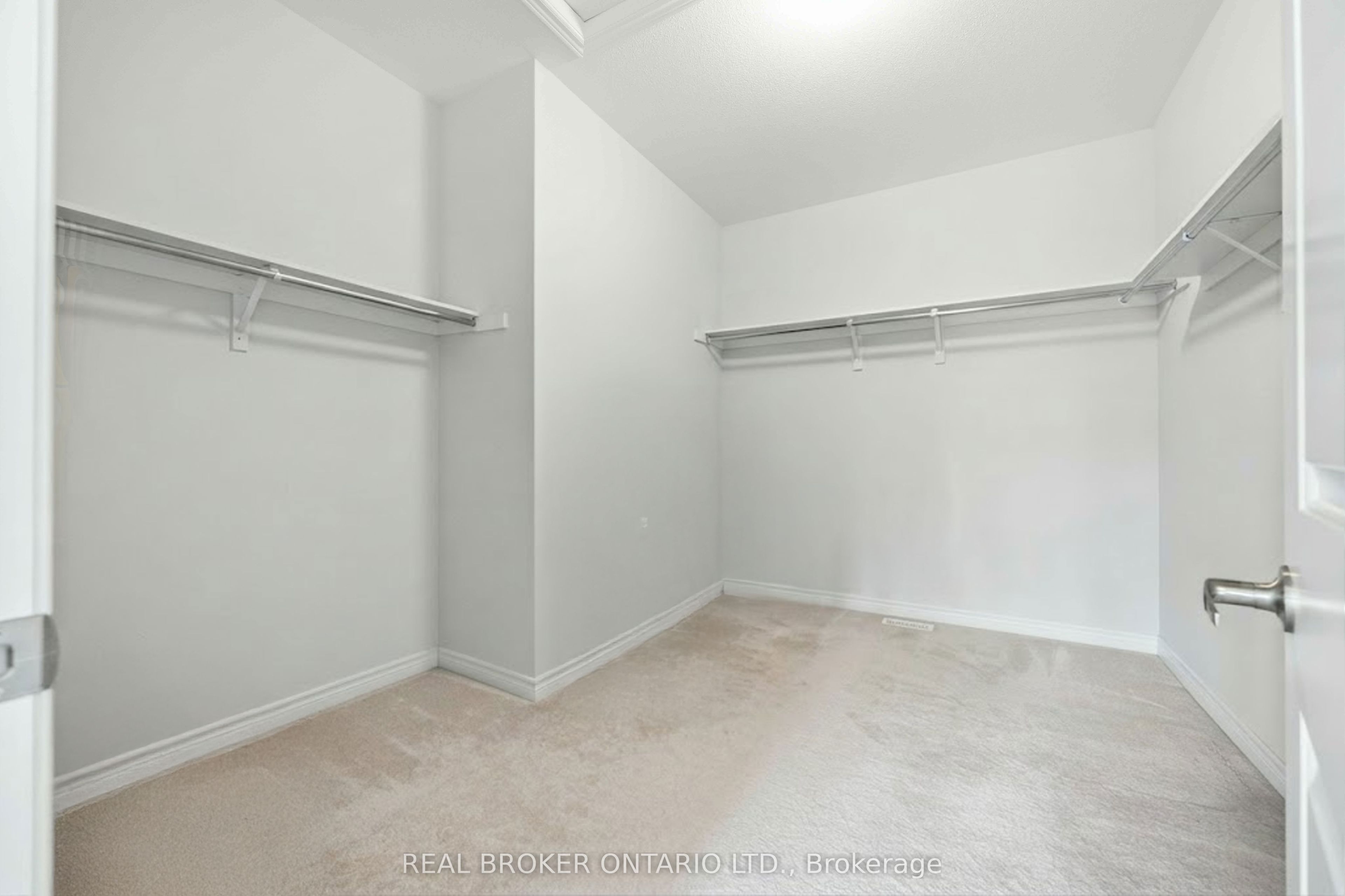 12 Seedling Crescent Property Photo 25