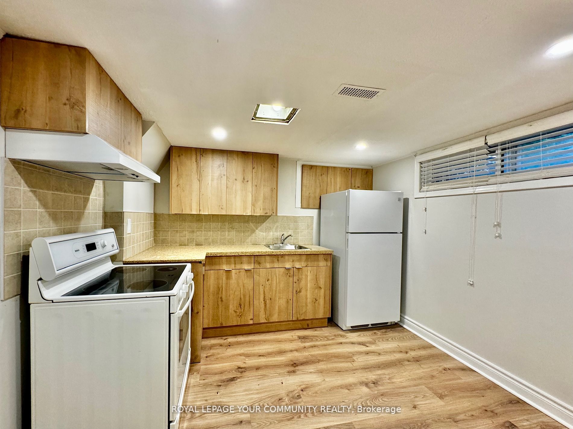 246 Elka Drive Apt A Property Photo 4