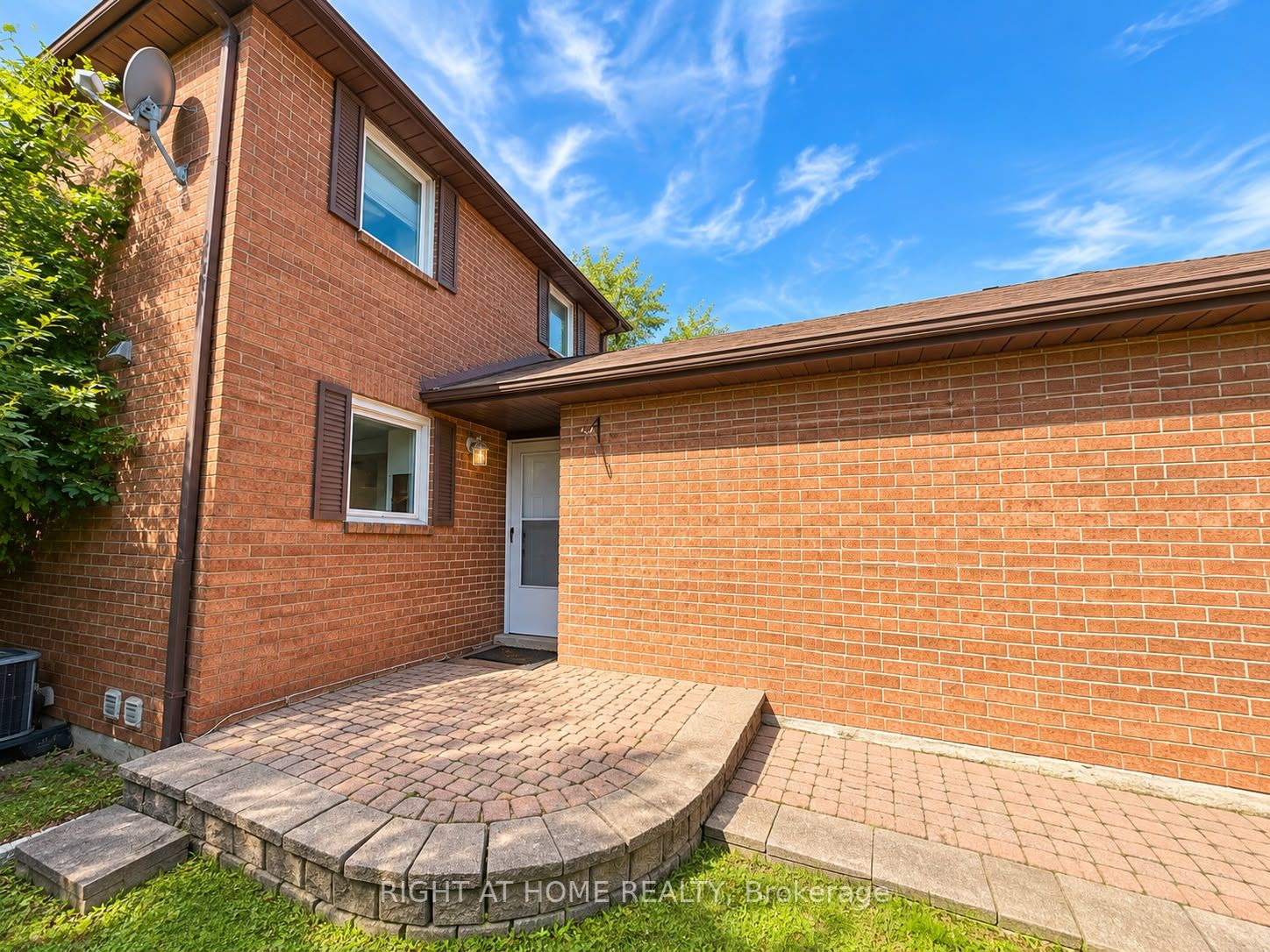 32 Aranka Court Property Photo 4