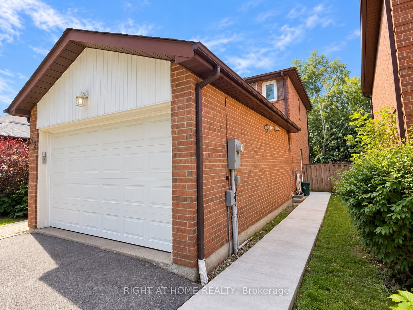 32 Aranka Court Property Photo 5