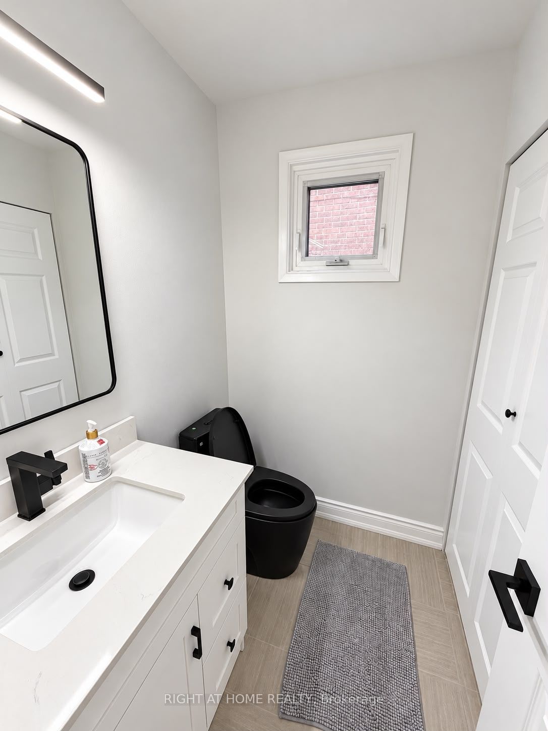 32 Aranka Court Property Photo 8