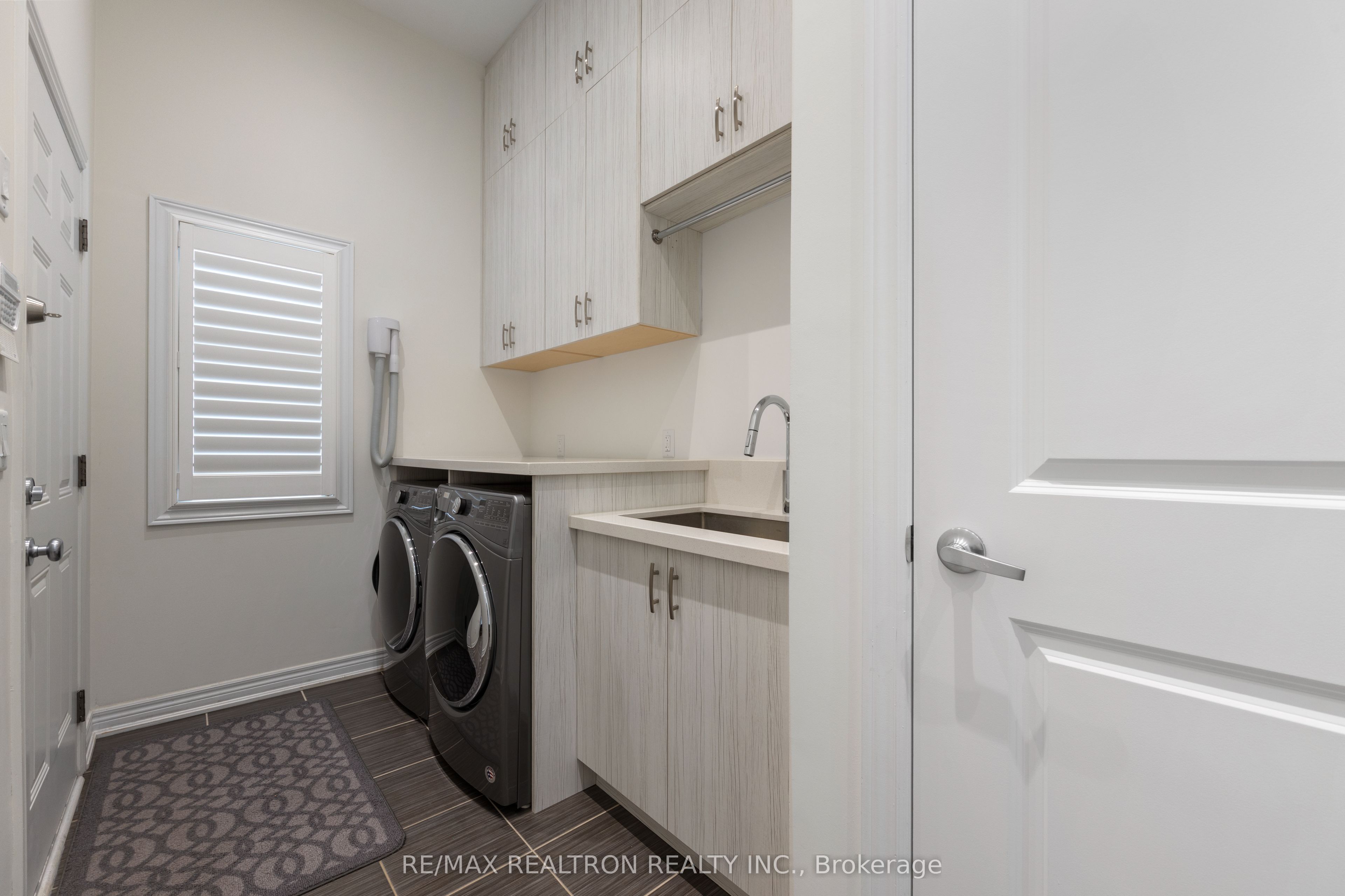 55 Headwind Boulevard Property Photo 9