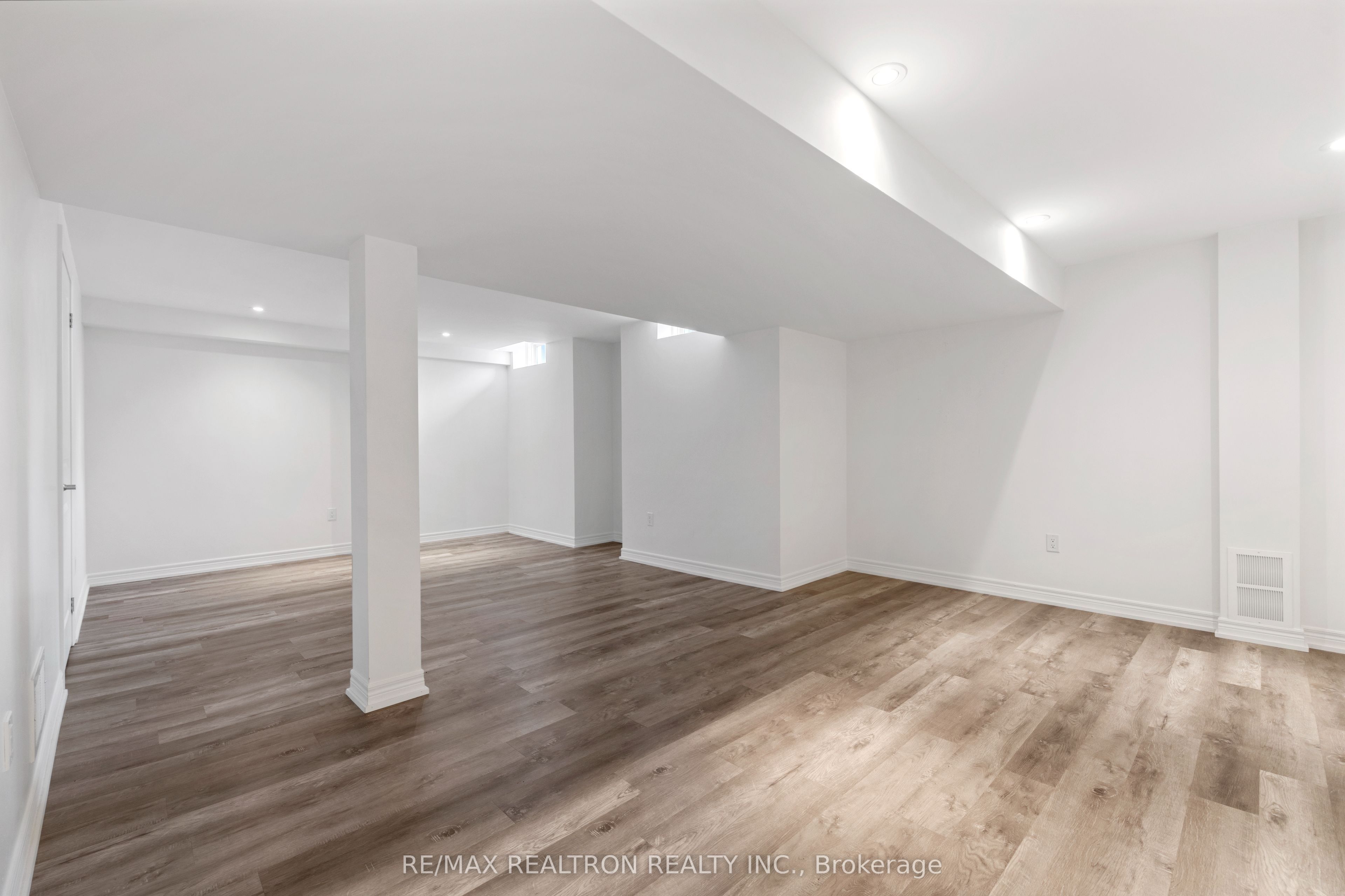 55 Headwind Boulevard Property Photo 23