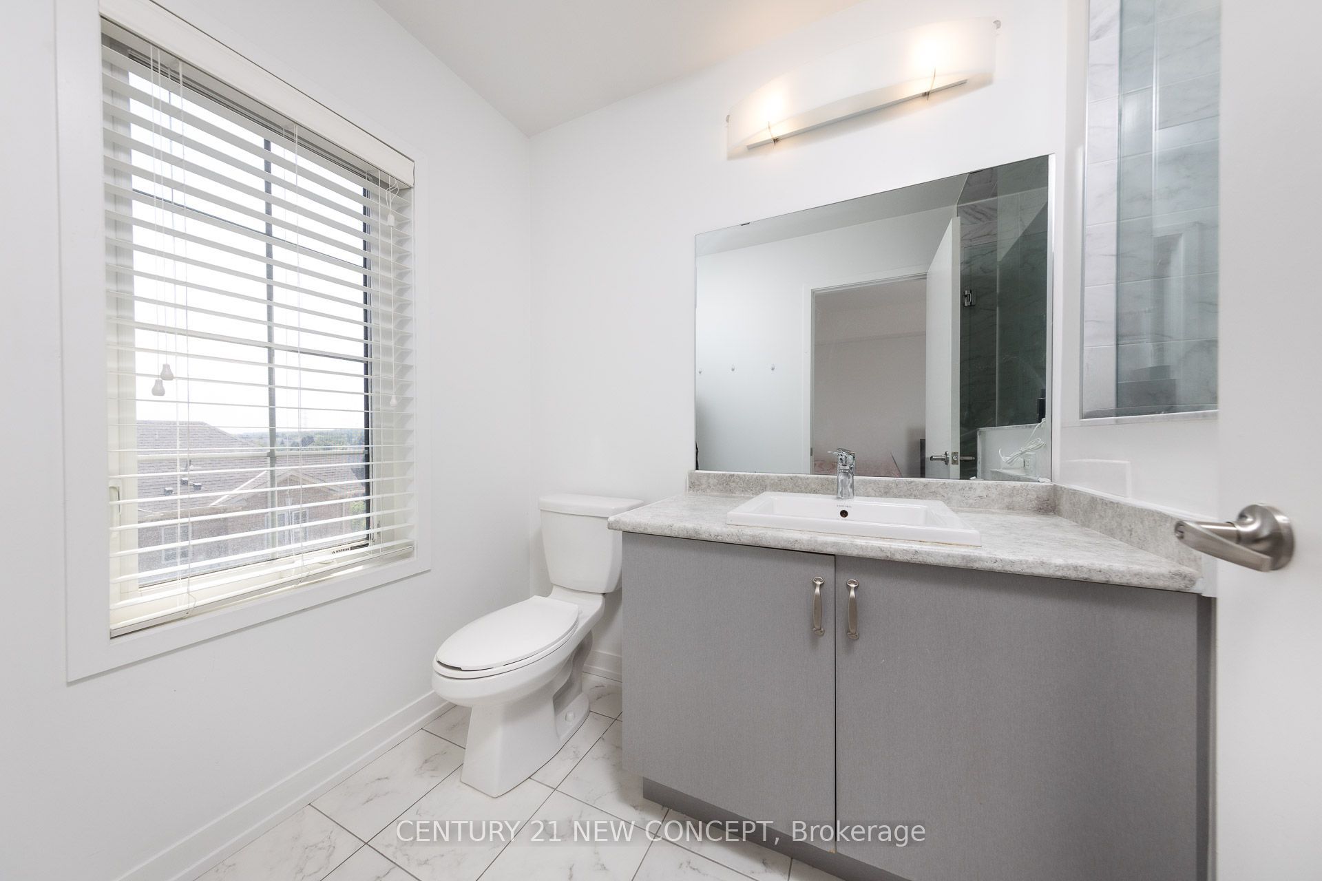 227 Harding Park Street Property Photo 14