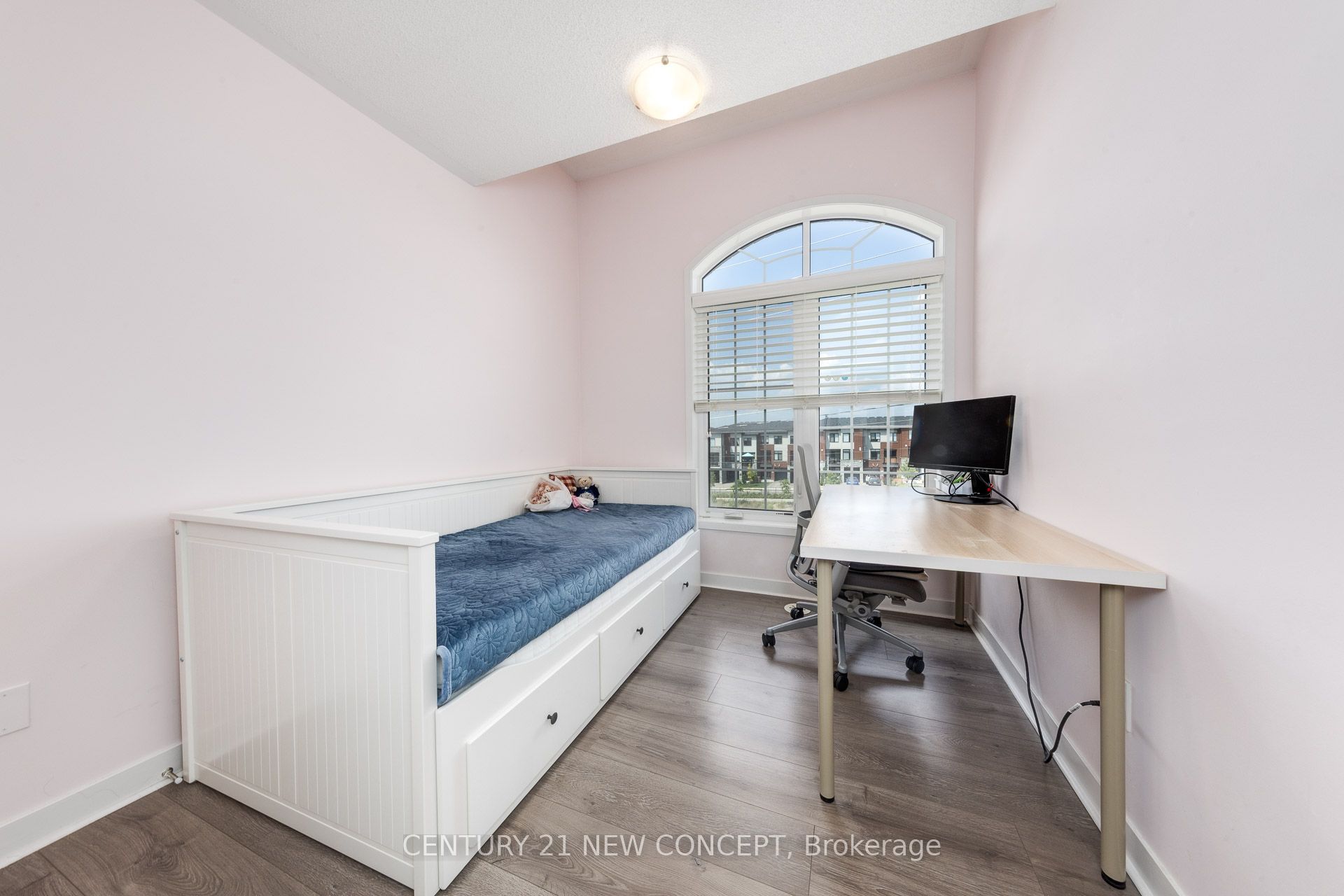 227 Harding Park Street Property Photo 15