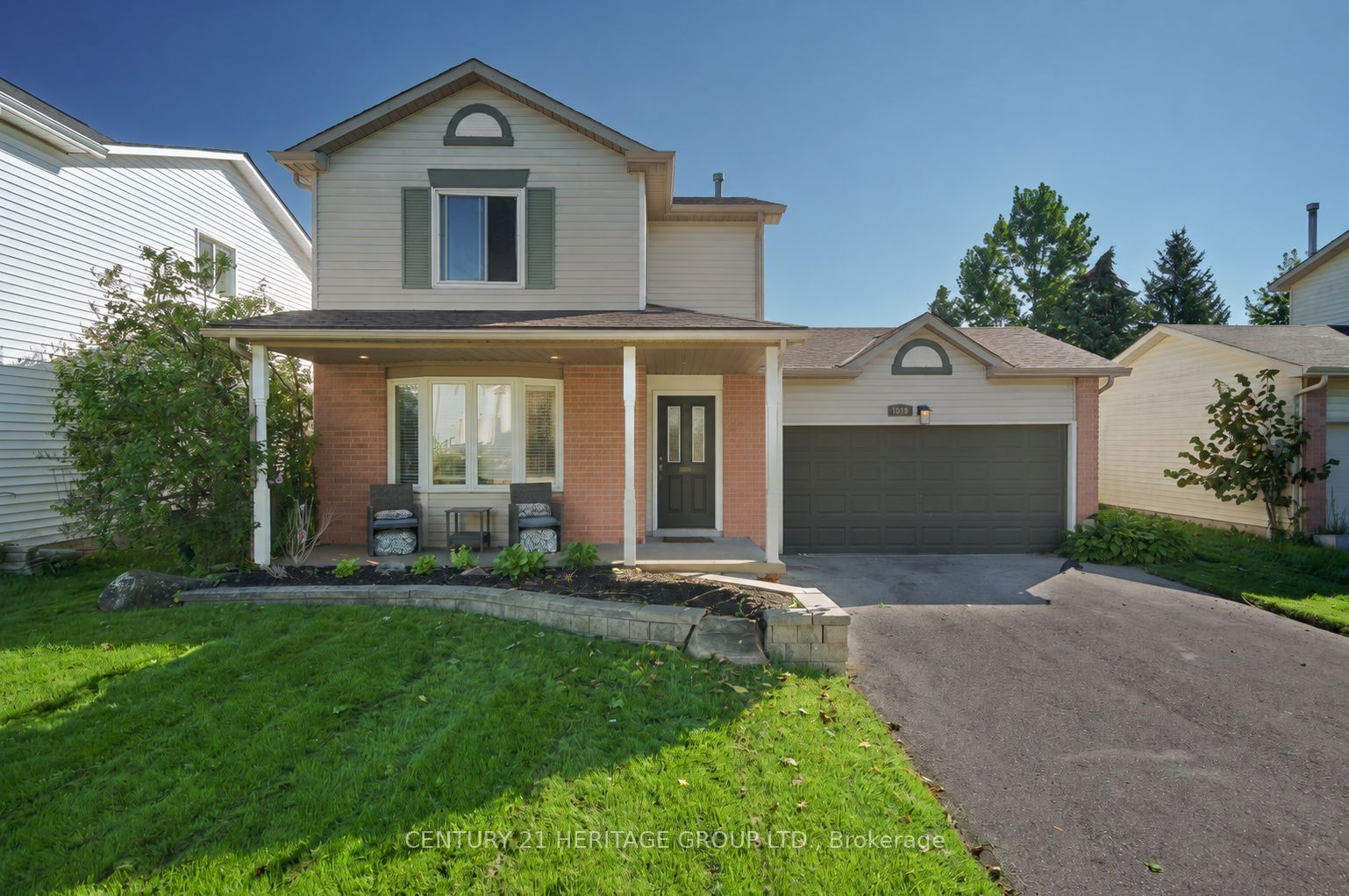 1919 Applewood Avenue Property Photo 1