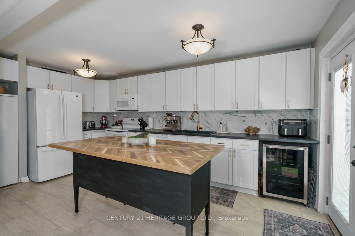 1919 Applewood Avenue Property Photo 11