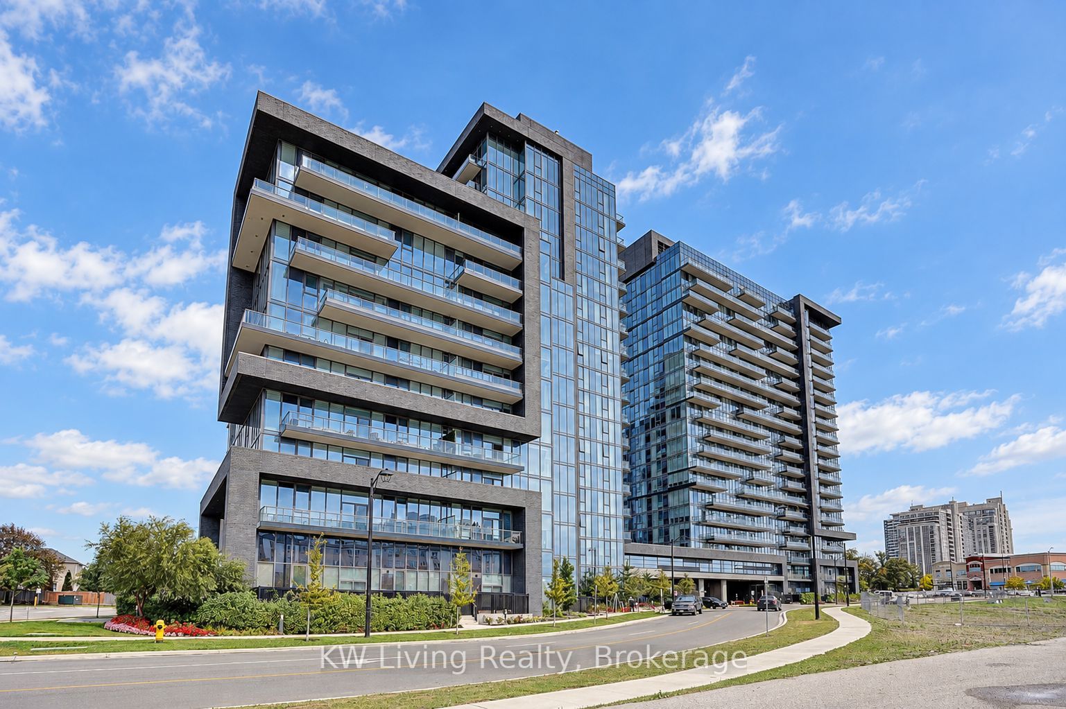 10 Gatineau Drive 515 Property Photo 1