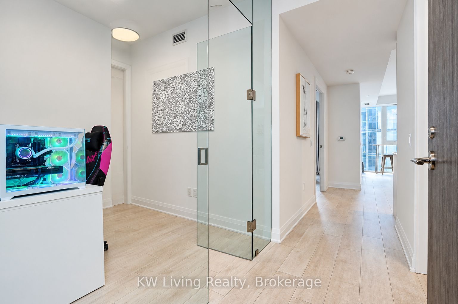 10 Gatineau Drive 515 Property Photo 6