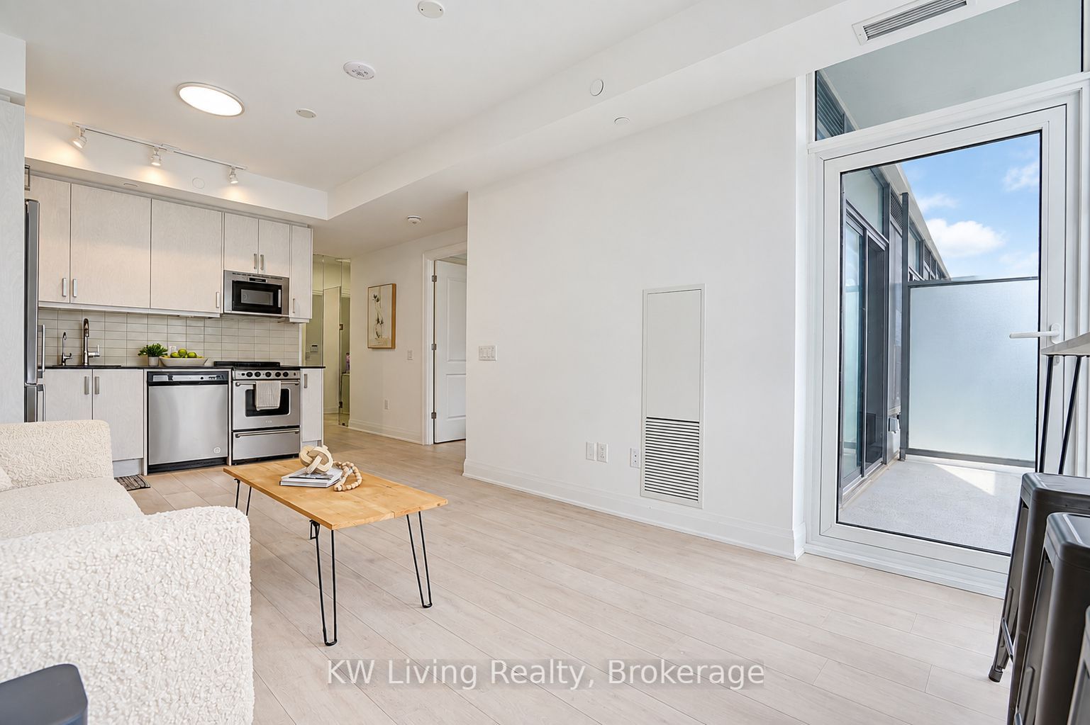 10 Gatineau Drive 515 Property Photo 12