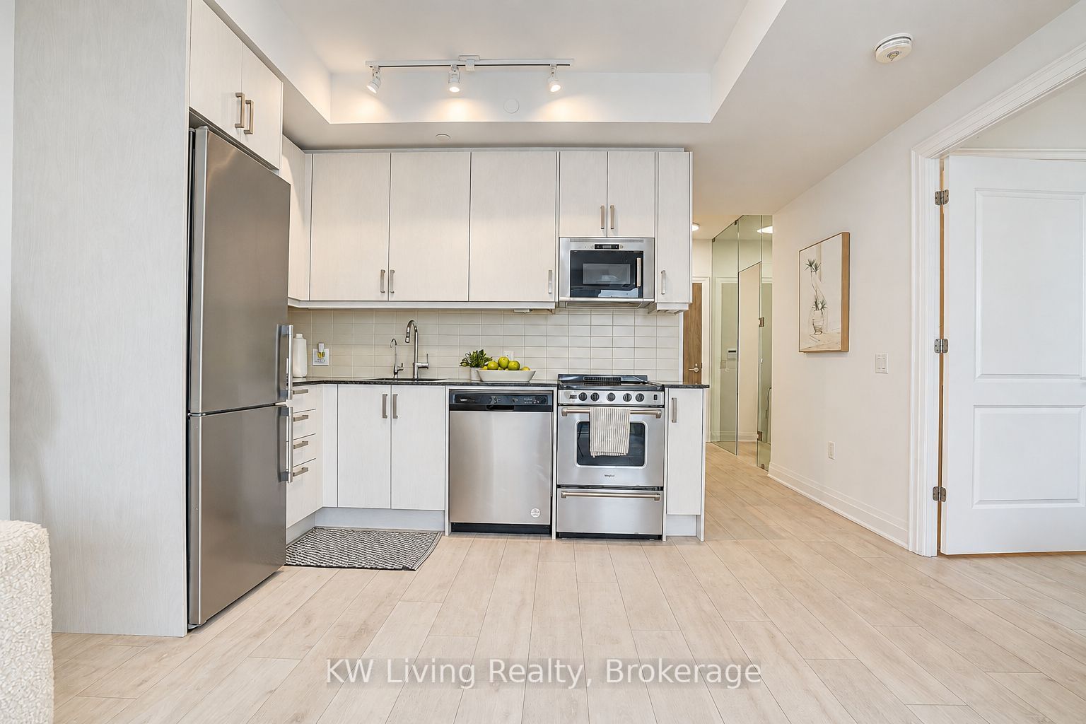 10 Gatineau Drive 515 Property Photo 17