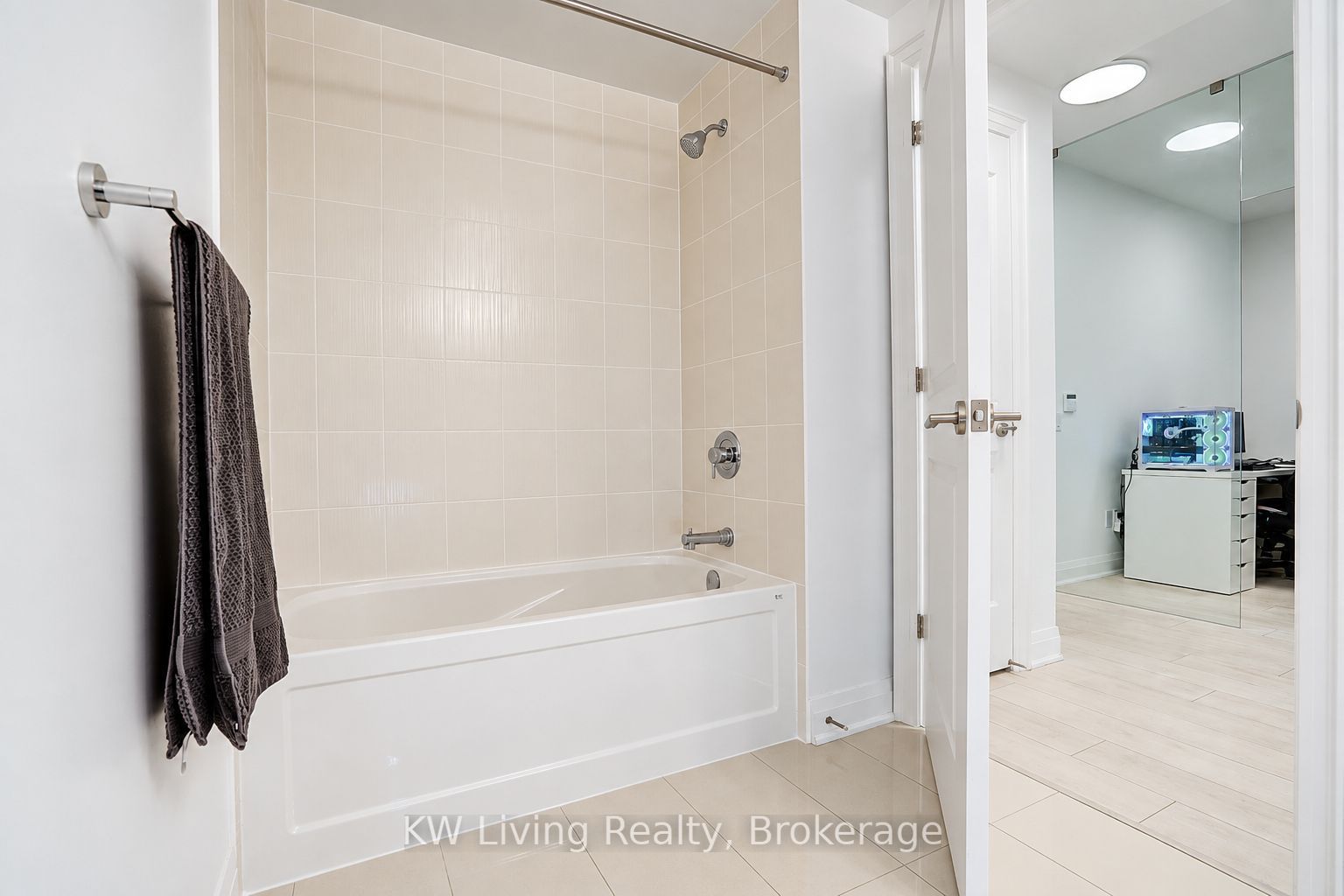 10 Gatineau Drive 515 Property Photo 21