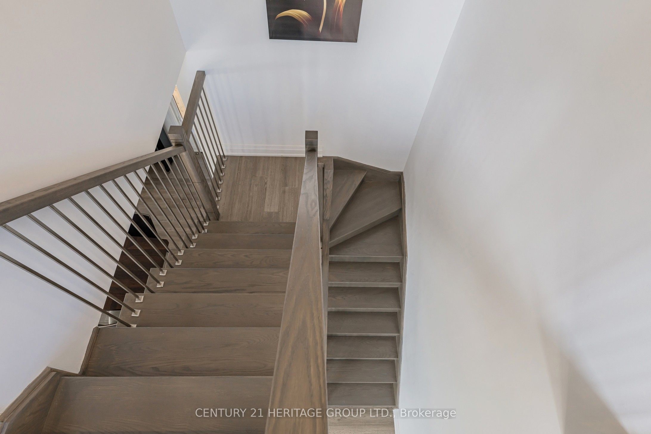 251 Oxford Street Property Photo 20
