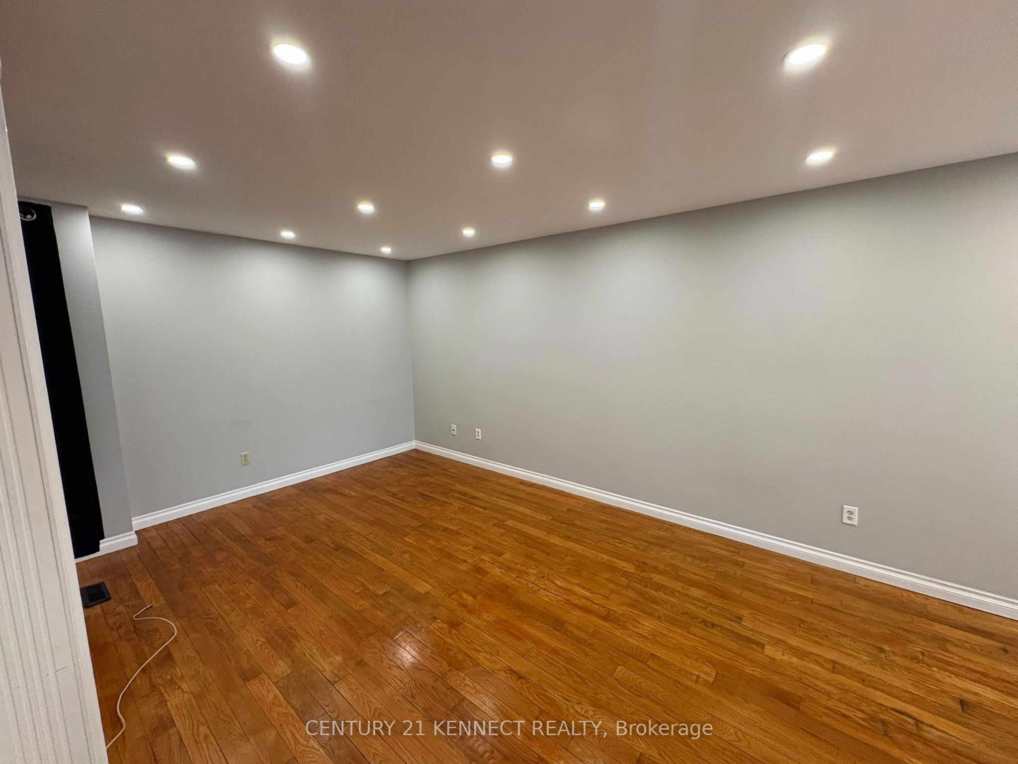 68 Larksmere Court Property Photo 3