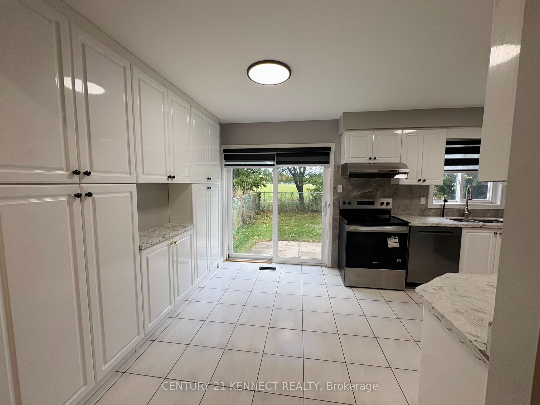 68 Larksmere Court Property Photo 6