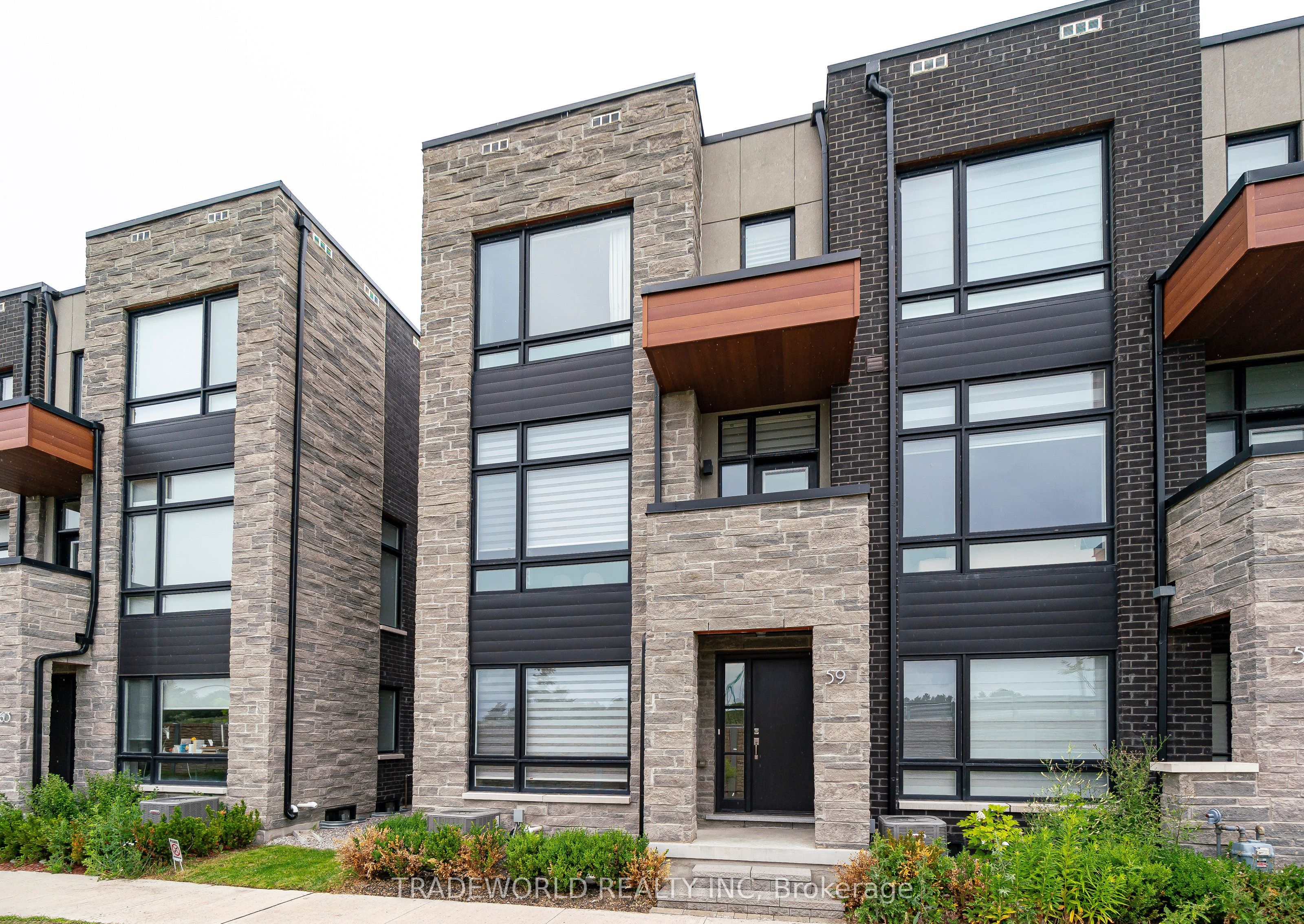 59 Carpaccio Avenue Property Photo 2