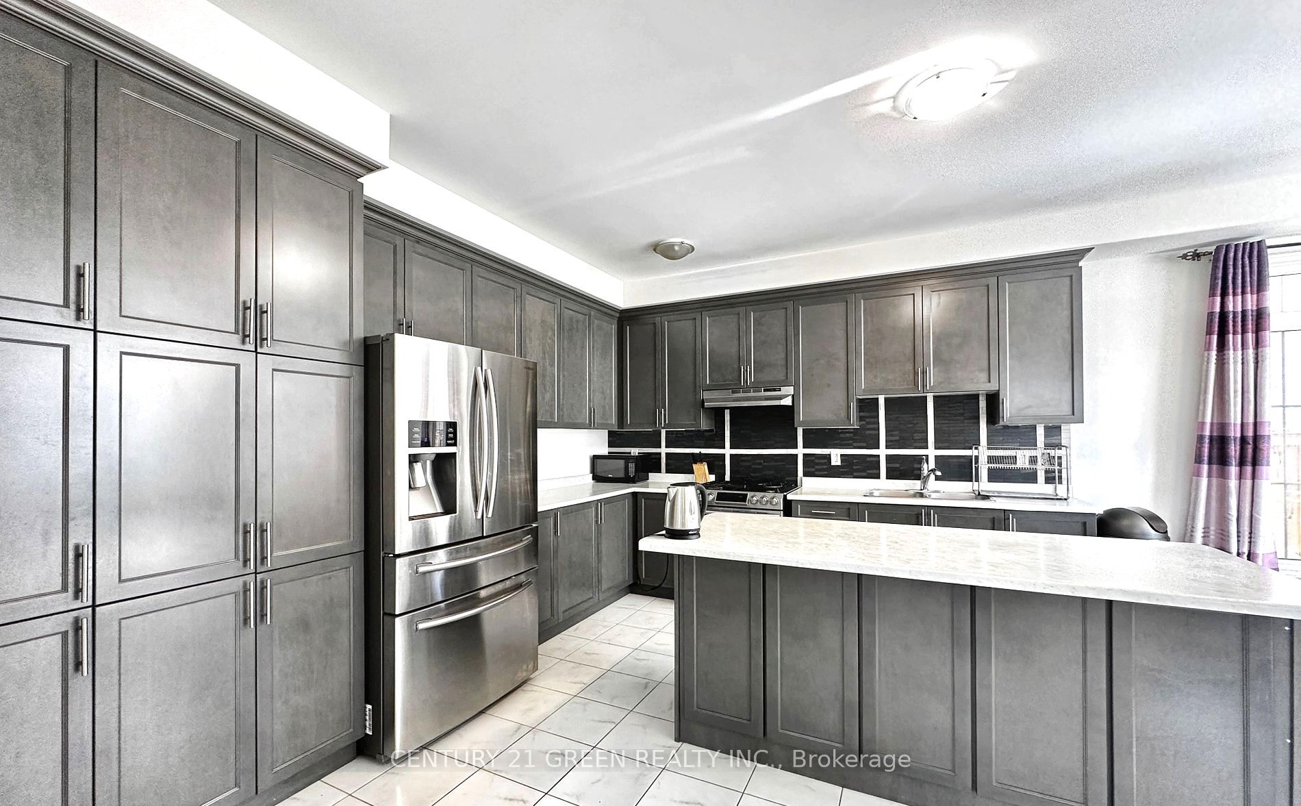 21 Tupling Street Property Photo 11
