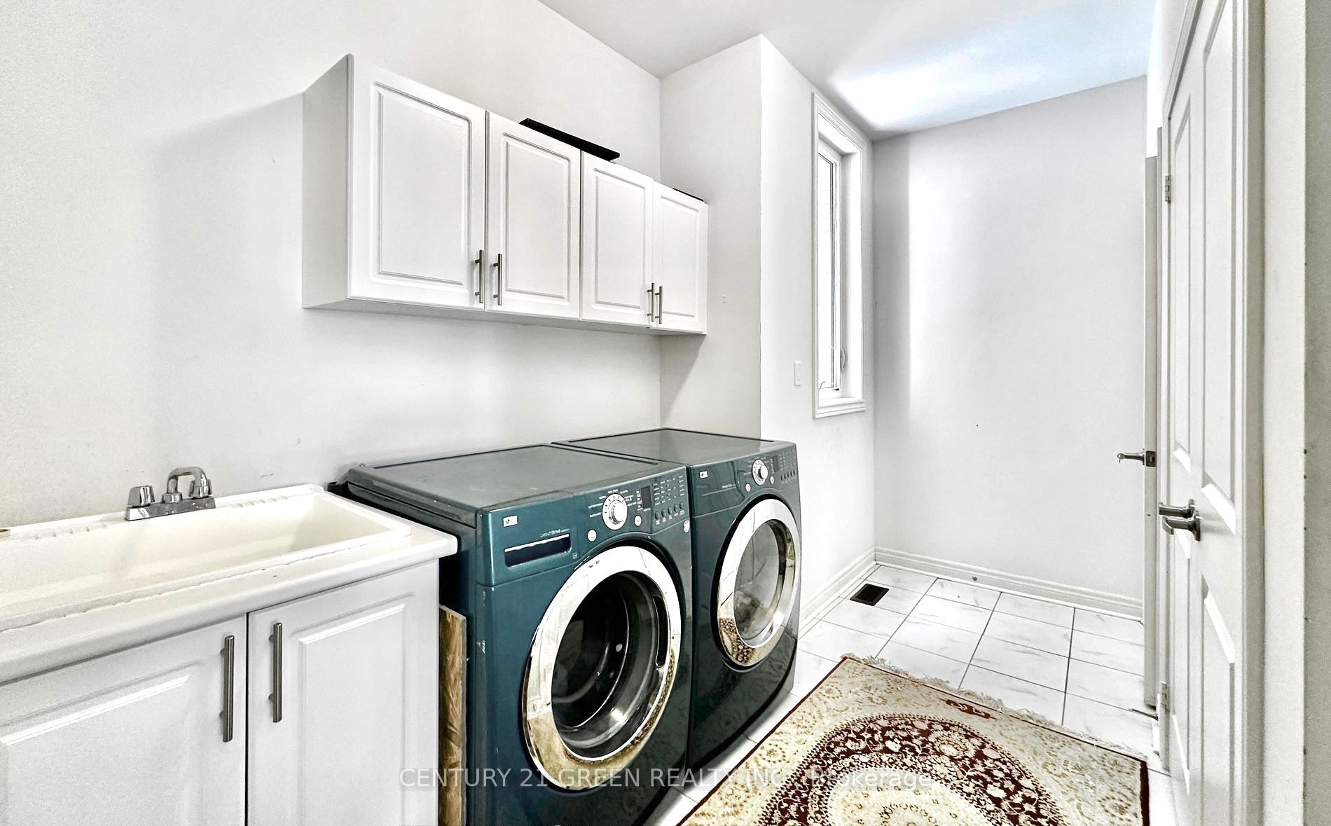21 Tupling Street Property Photo 19