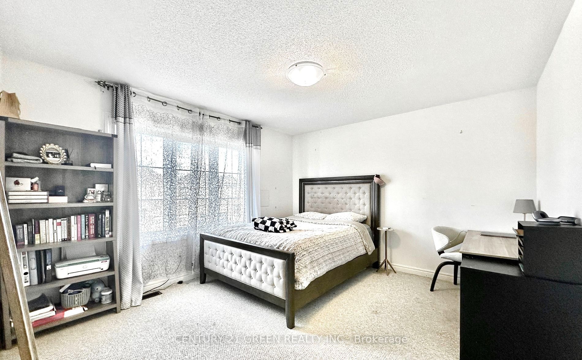 21 Tupling Street Property Photo 26