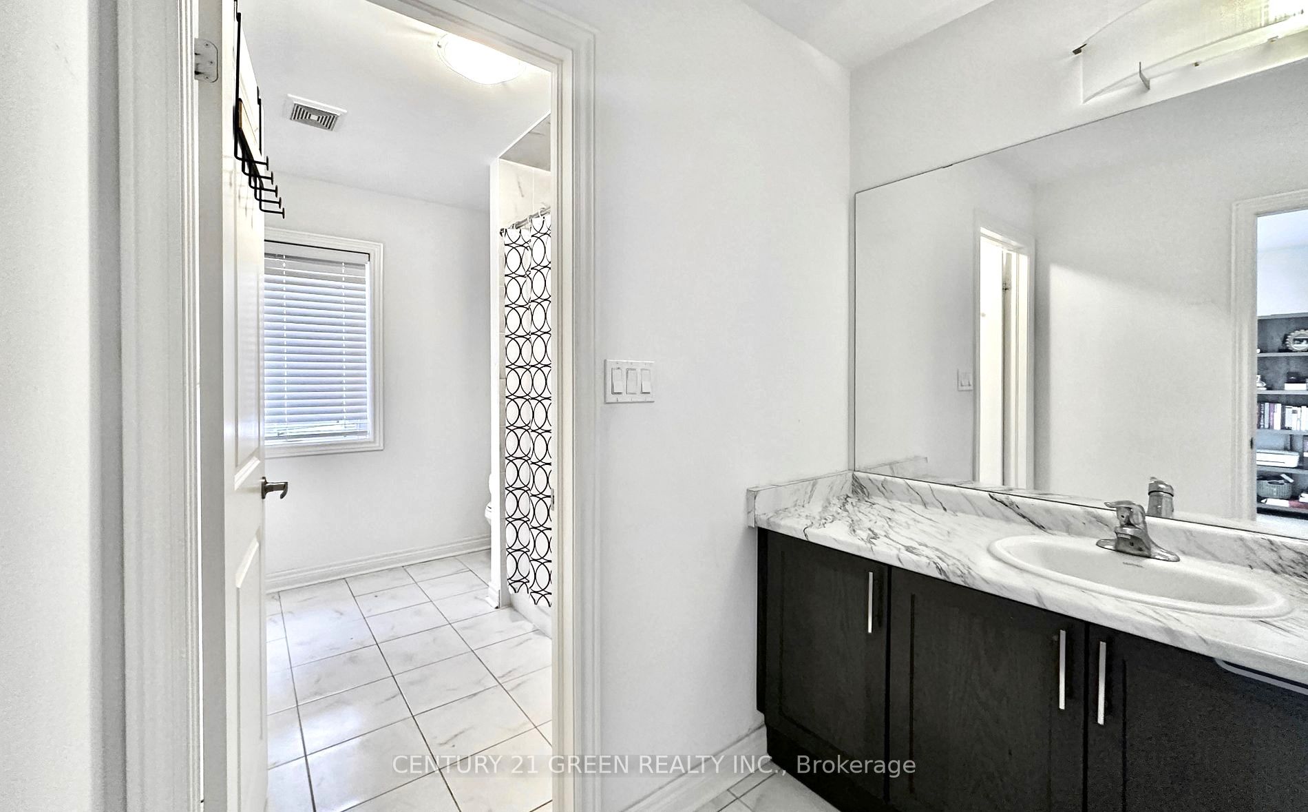 21 Tupling Street Property Photo 27