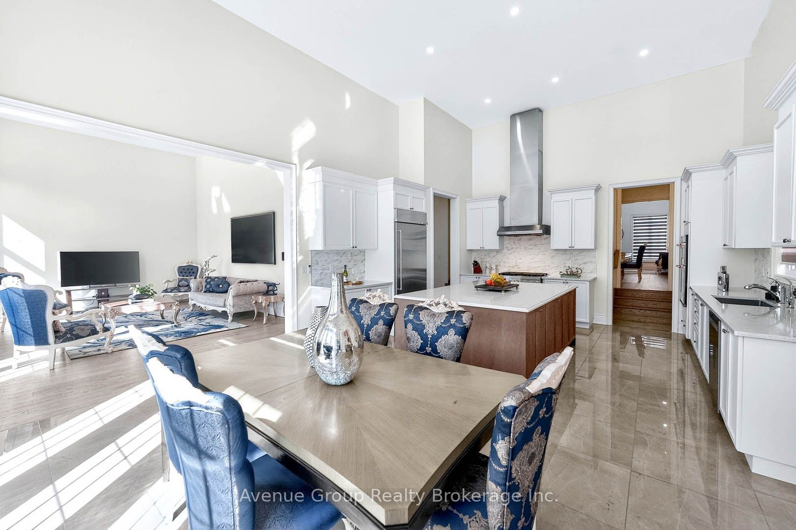 200 Farrell Road Property Photo 14