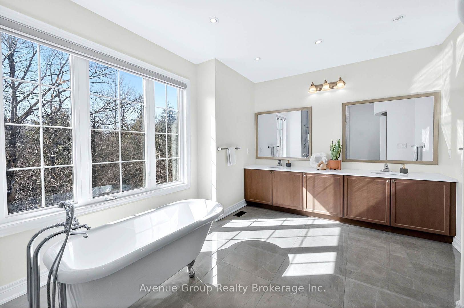 200 Farrell Road Property Photo 31