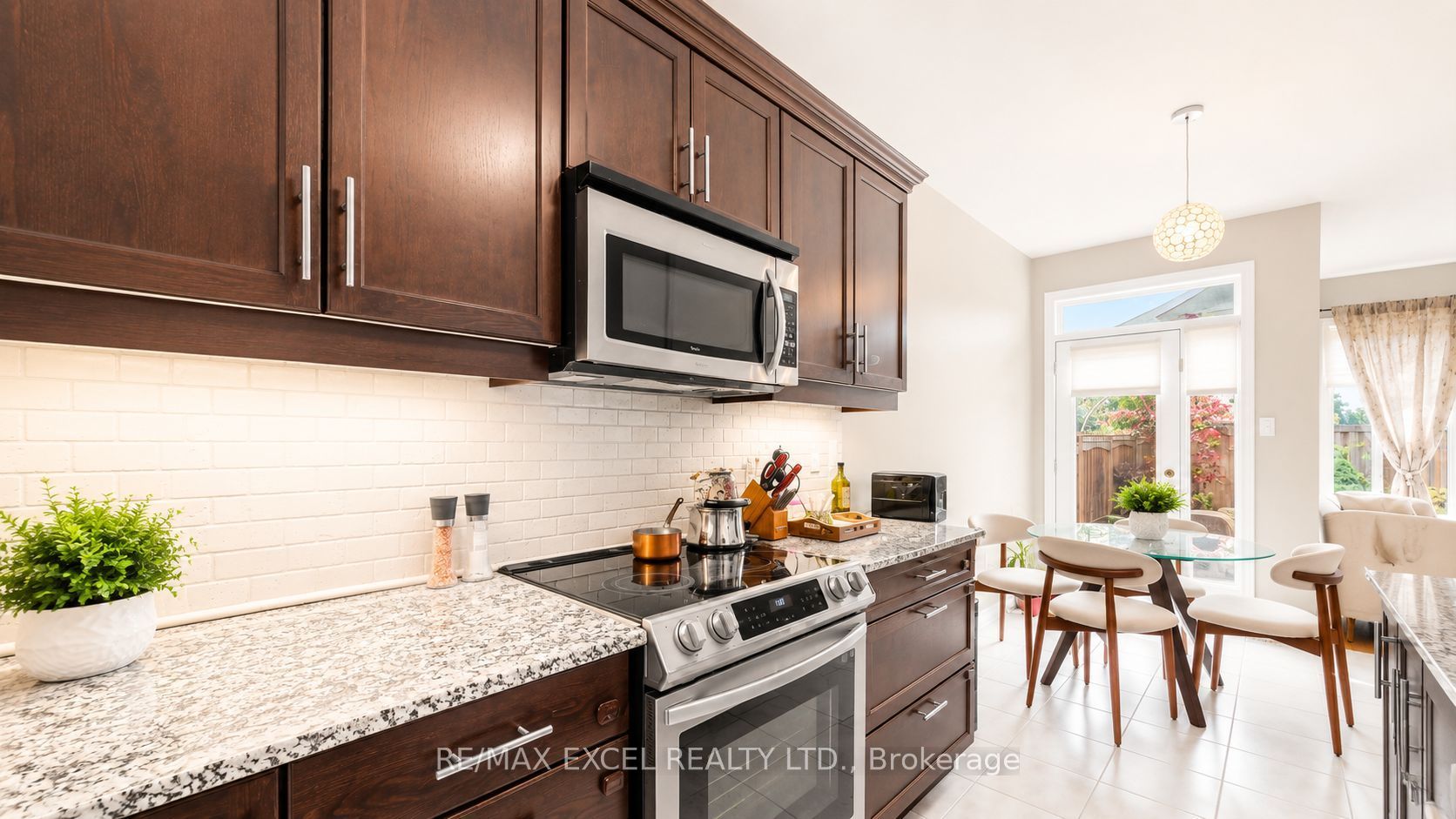 176 Sir Sanford Fleming Way Property Photo 11