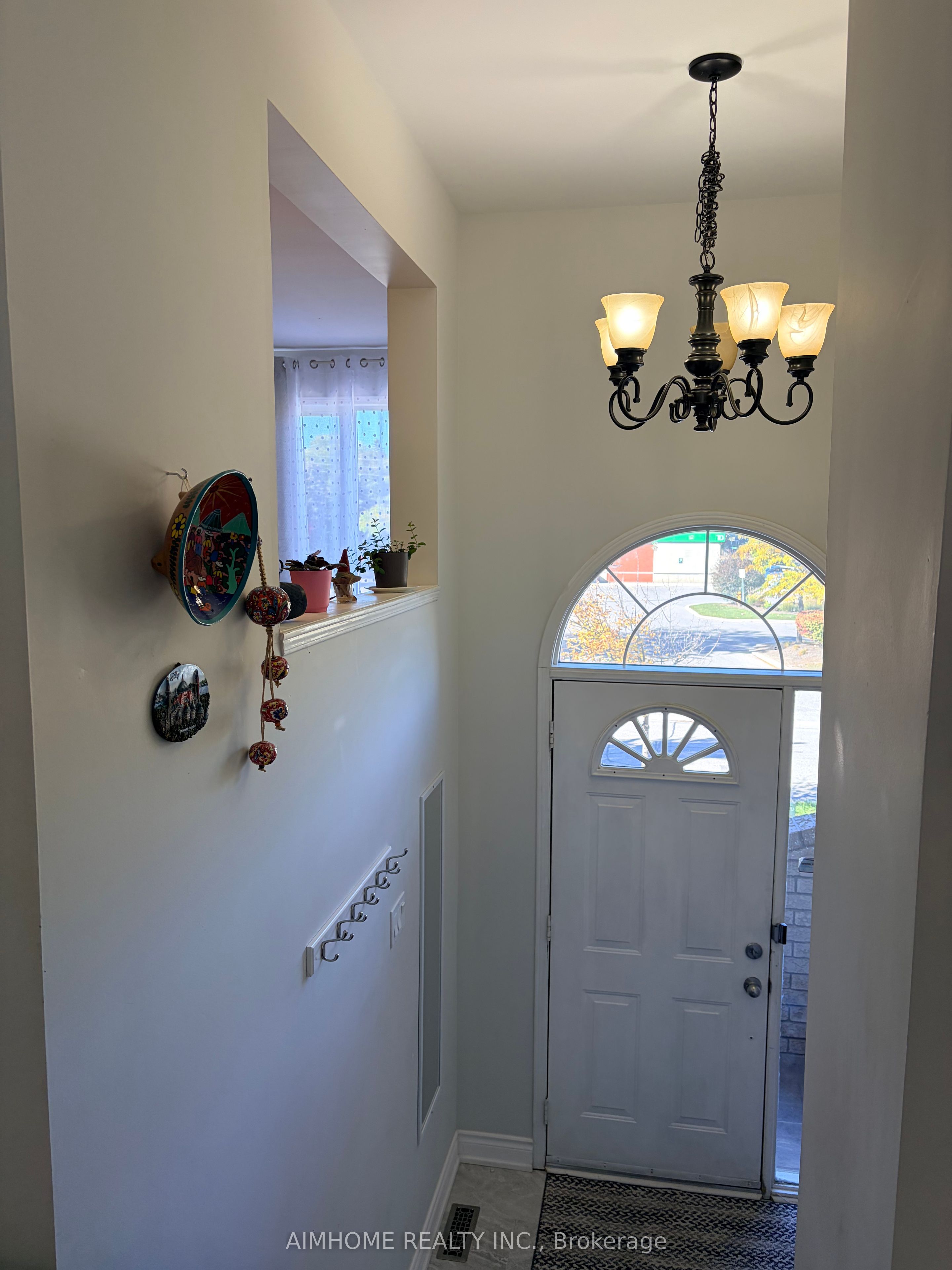 131 Bridlepath Street Property Photo 3