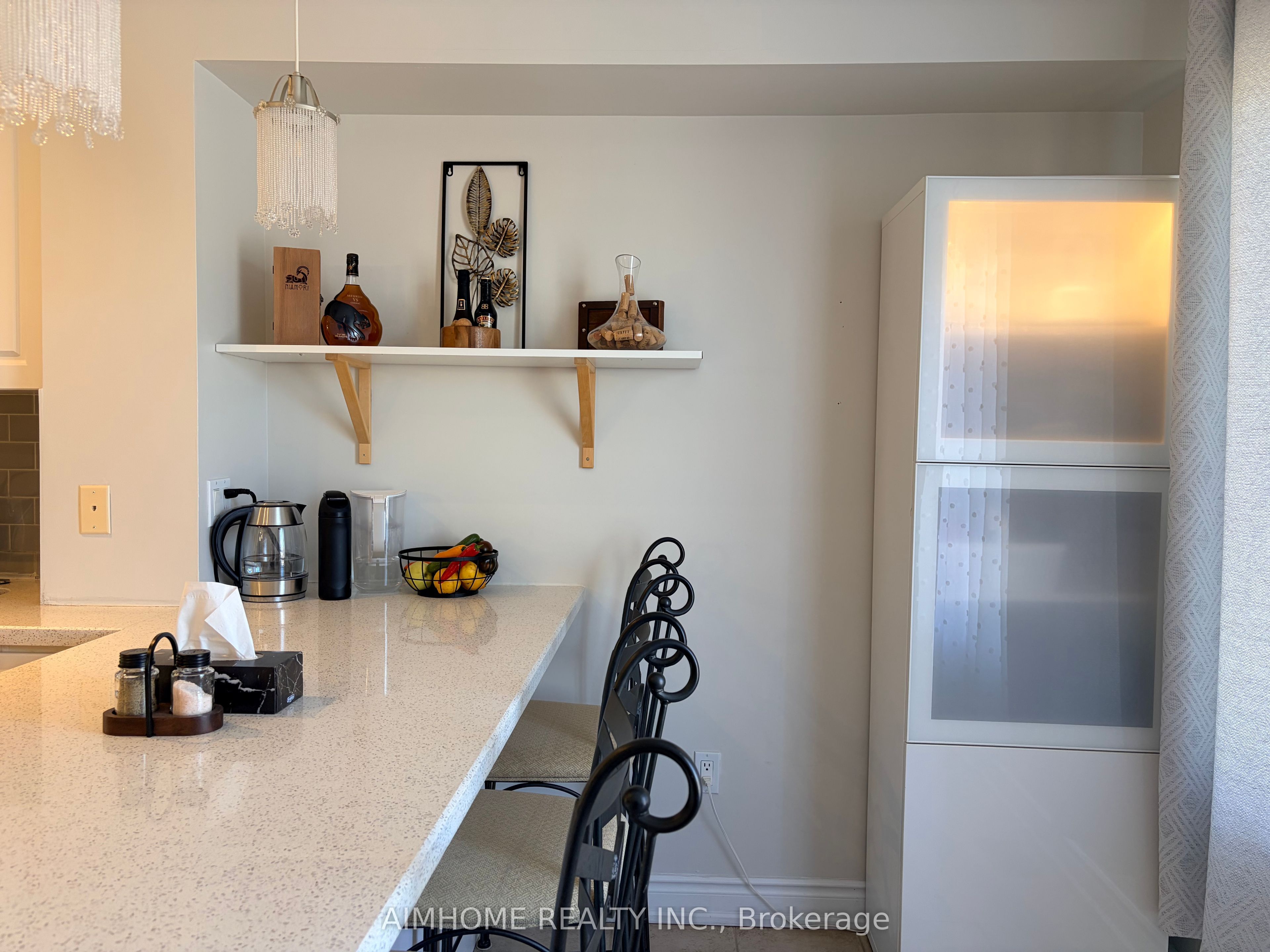 131 Bridlepath Street Property Photo 10