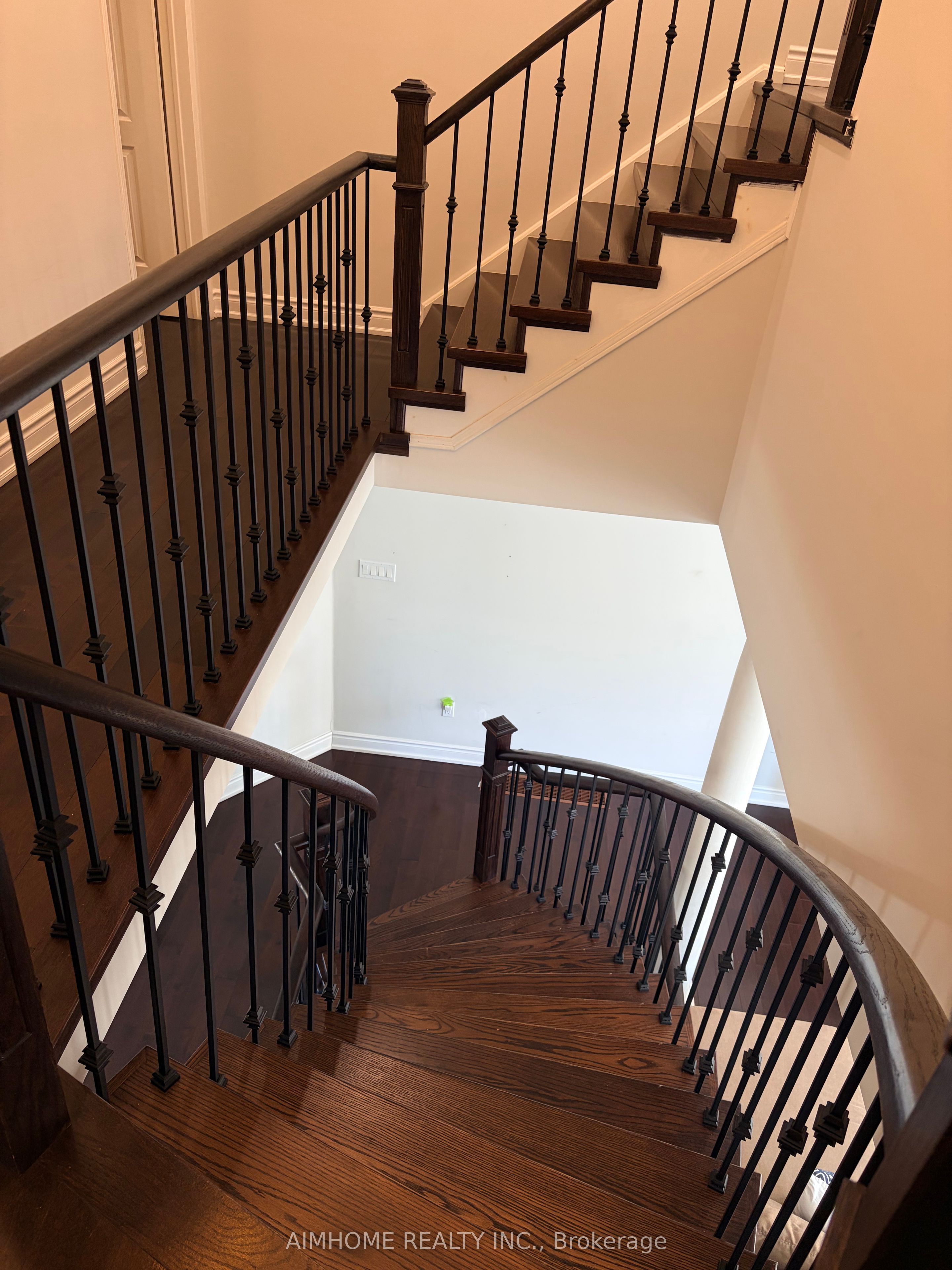 131 Bridlepath Street Property Photo 15
