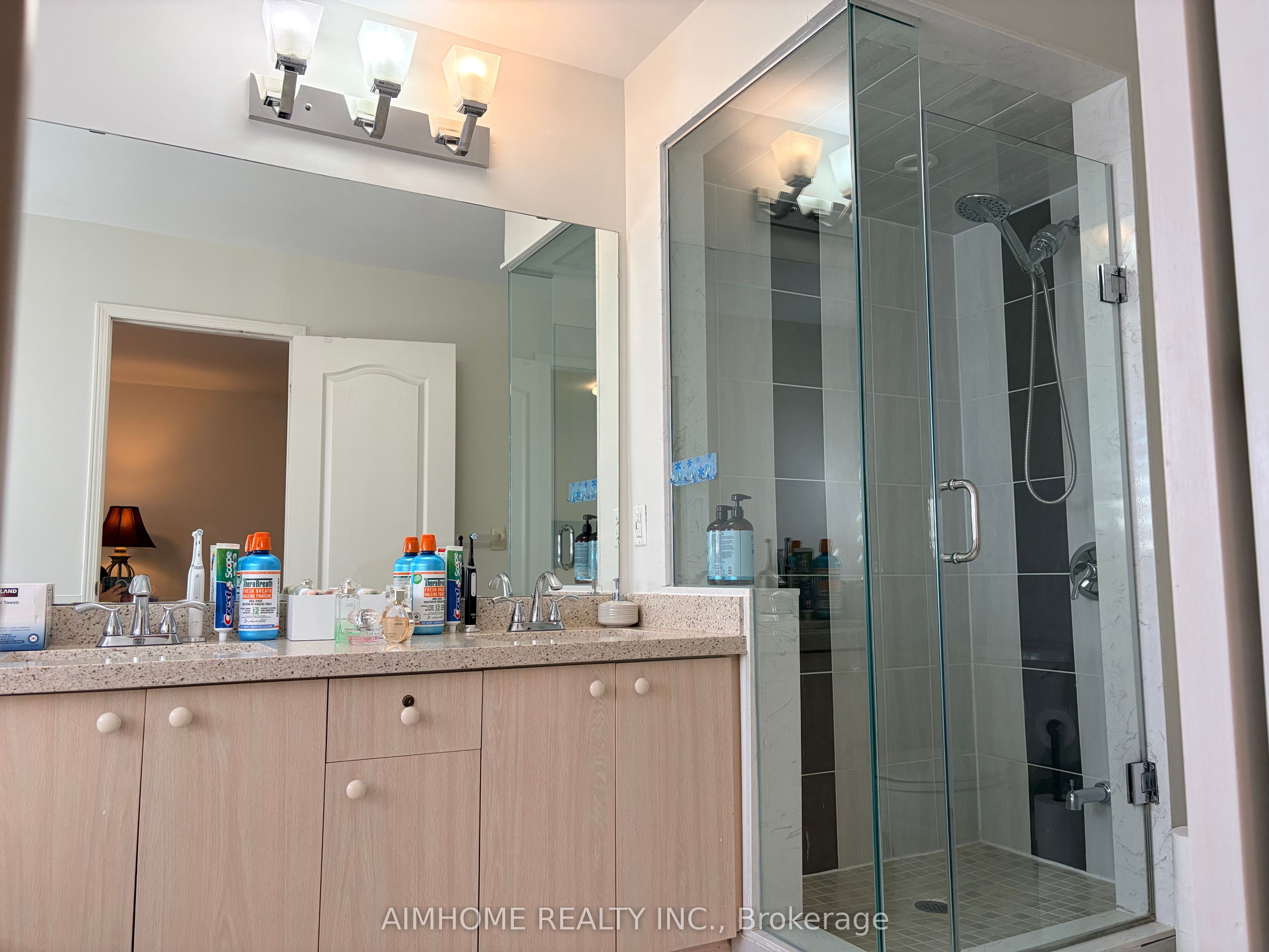 131 Bridlepath Street Property Photo 18