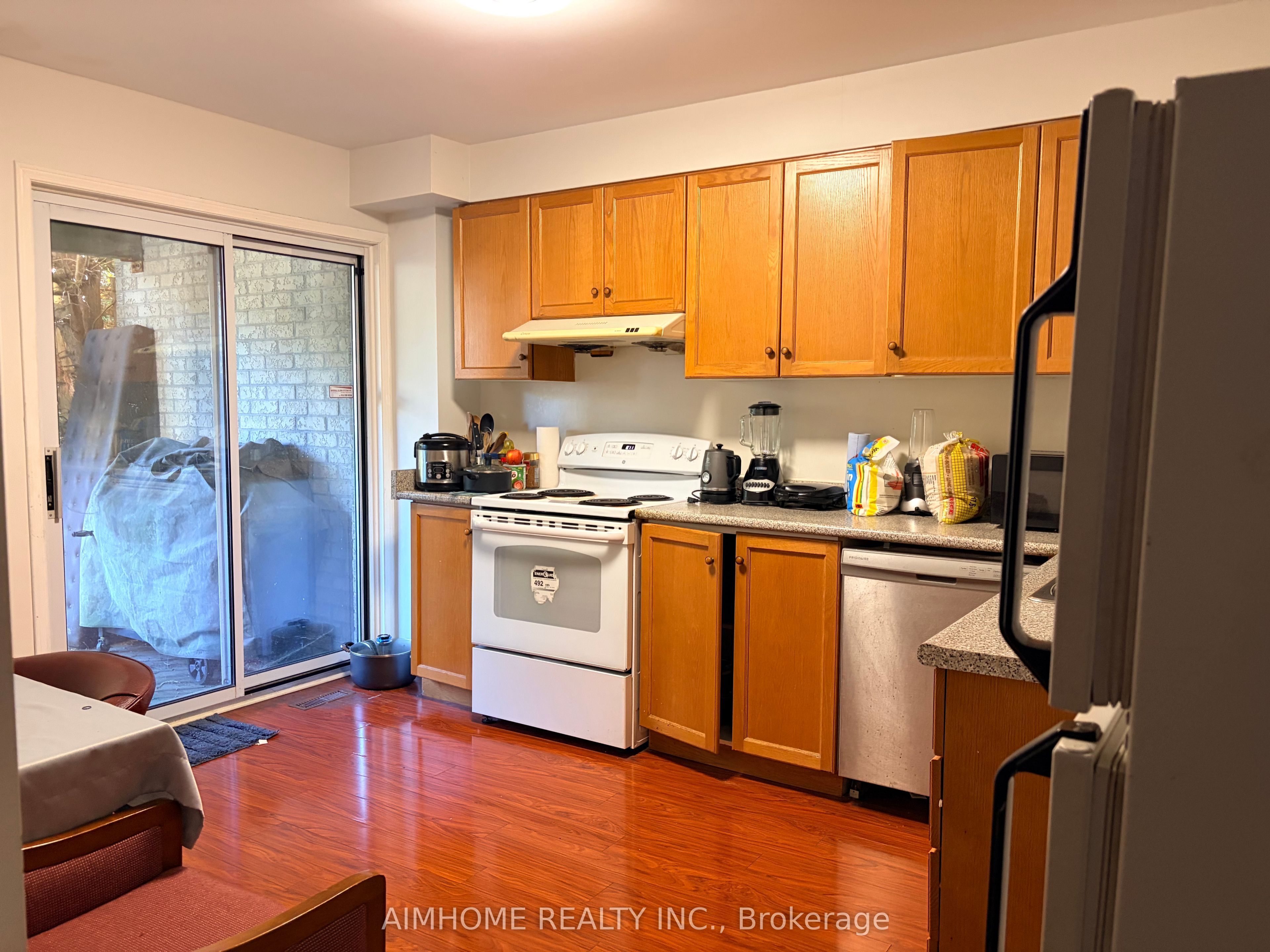 131 Bridlepath Street Property Photo 24