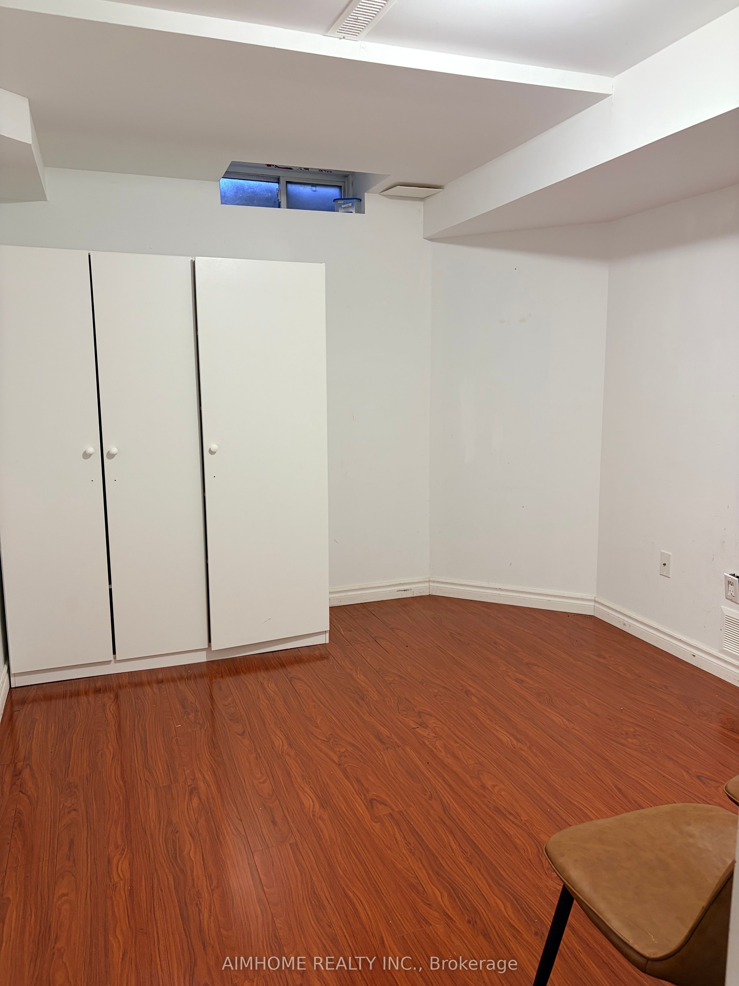 131 Bridlepath Street Property Photo 29