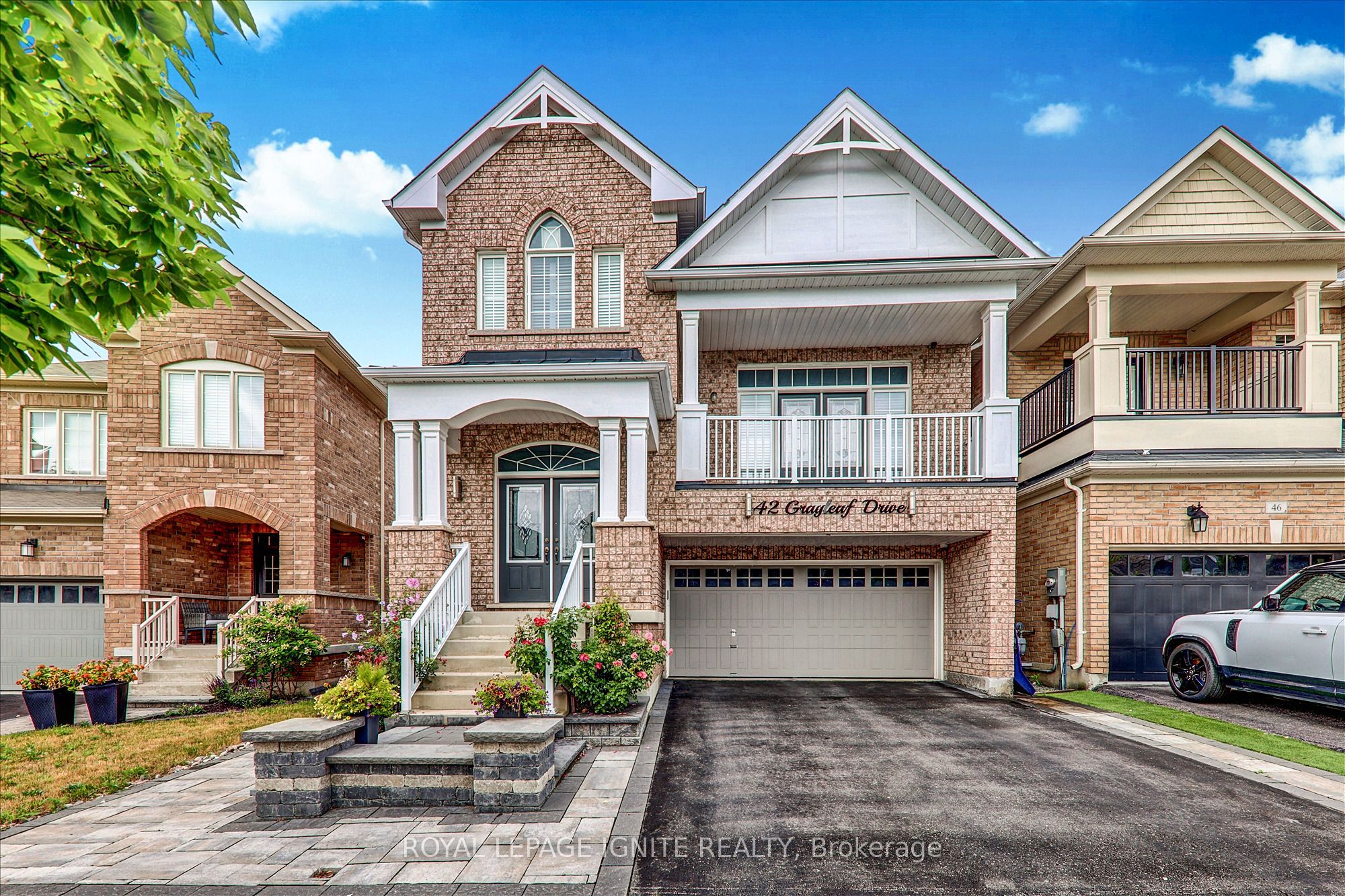 42 Grayleaf Drive Property Photo 1