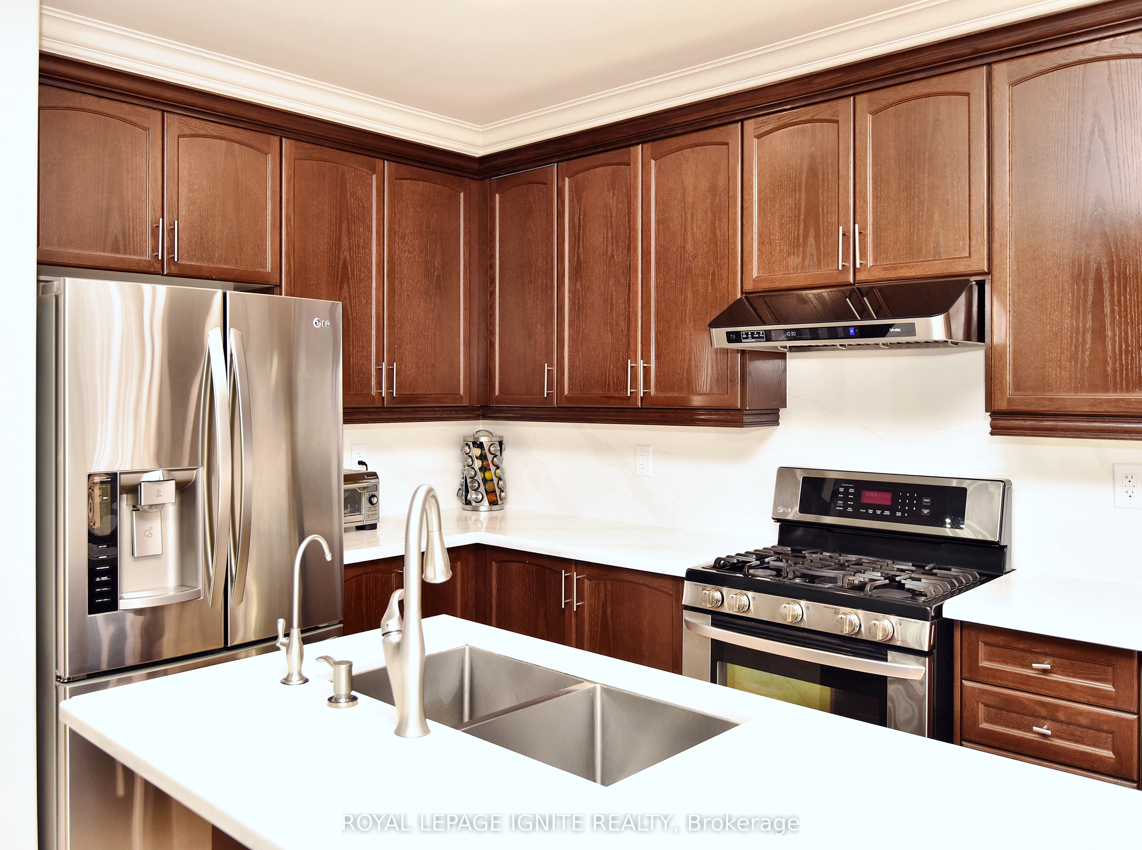42 Grayleaf Drive Property Photo 14