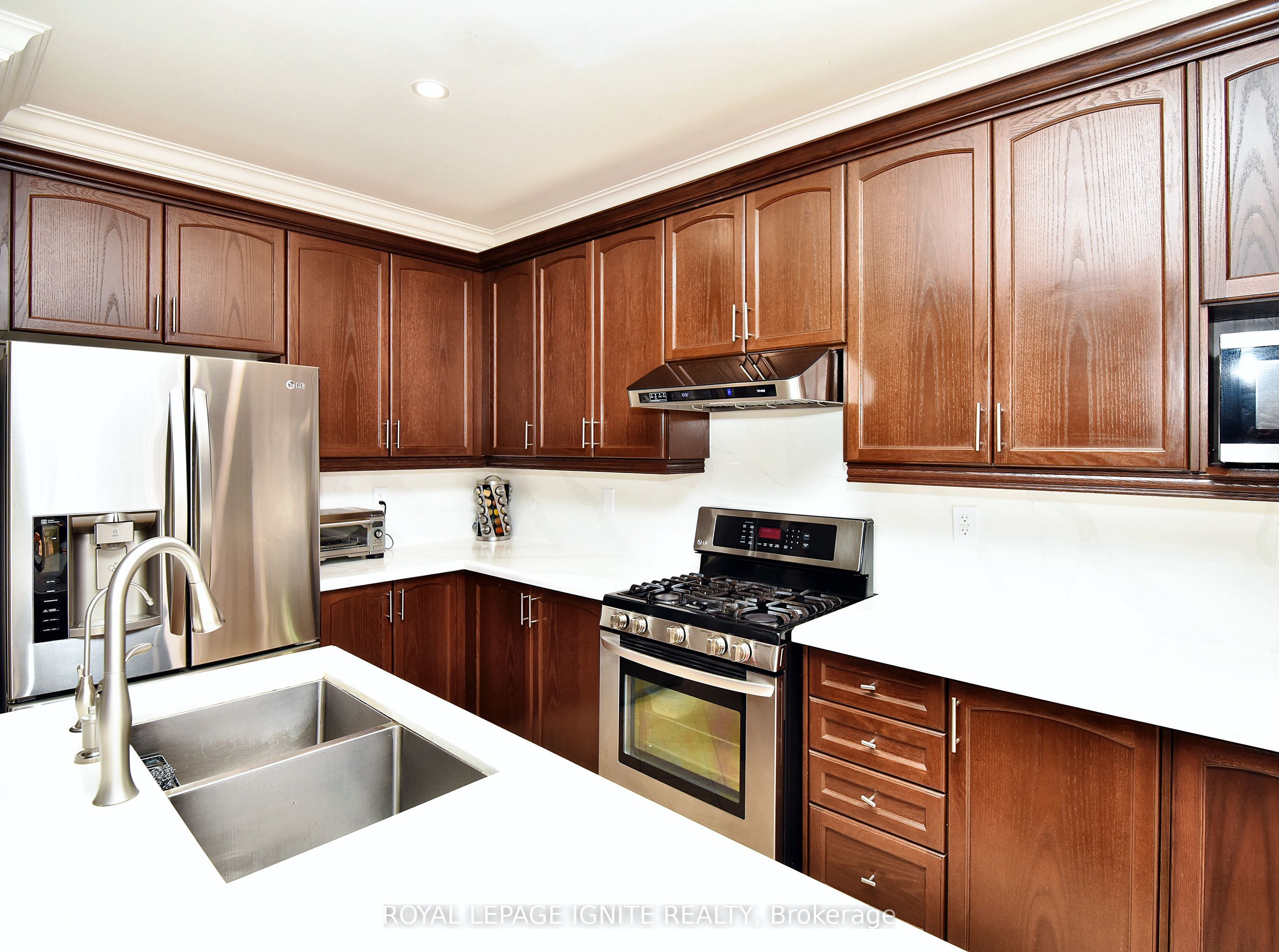 42 Grayleaf Drive Property Photo 16