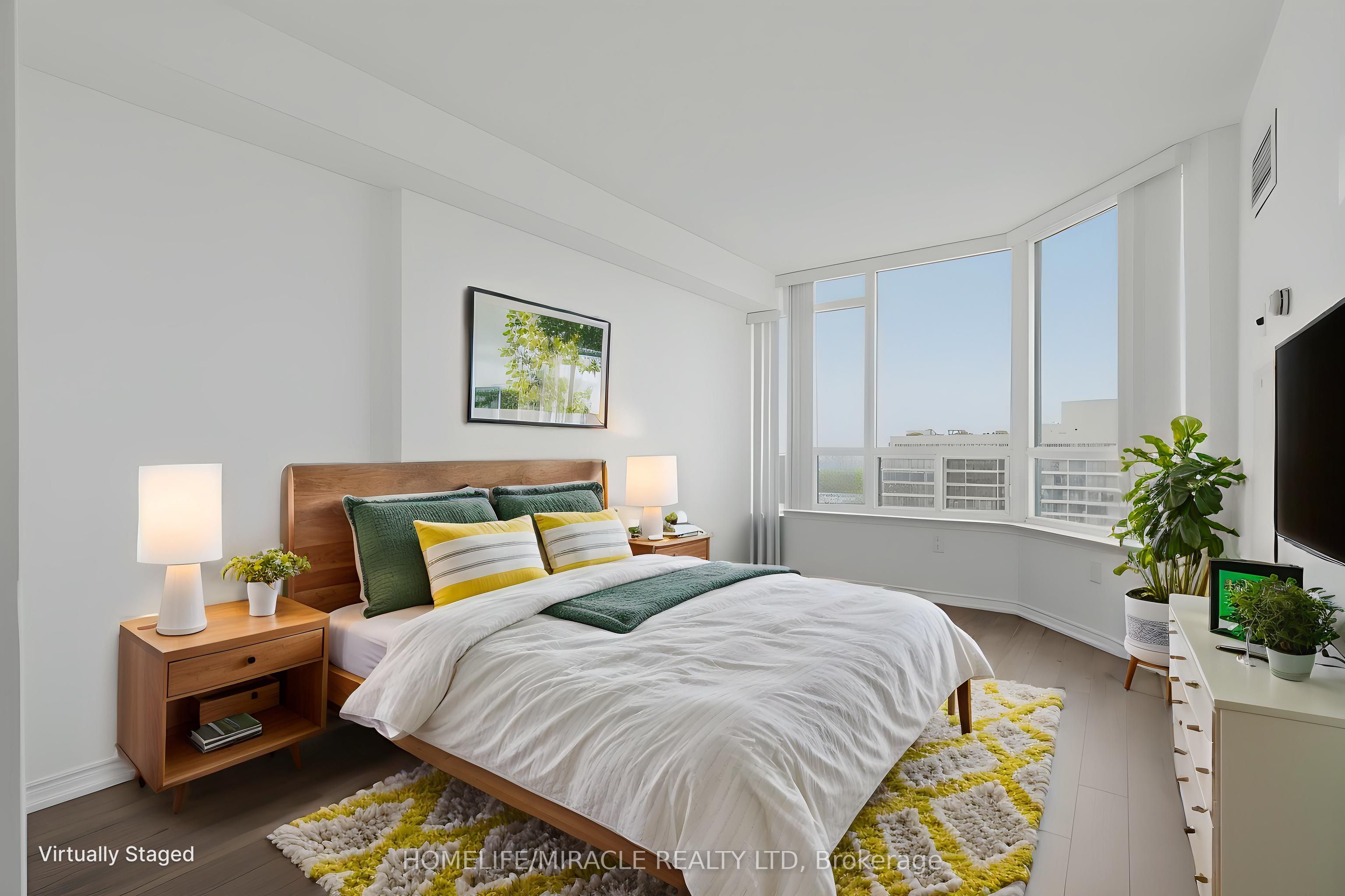 7250 Yonge Street Ph211 Property Photo 8