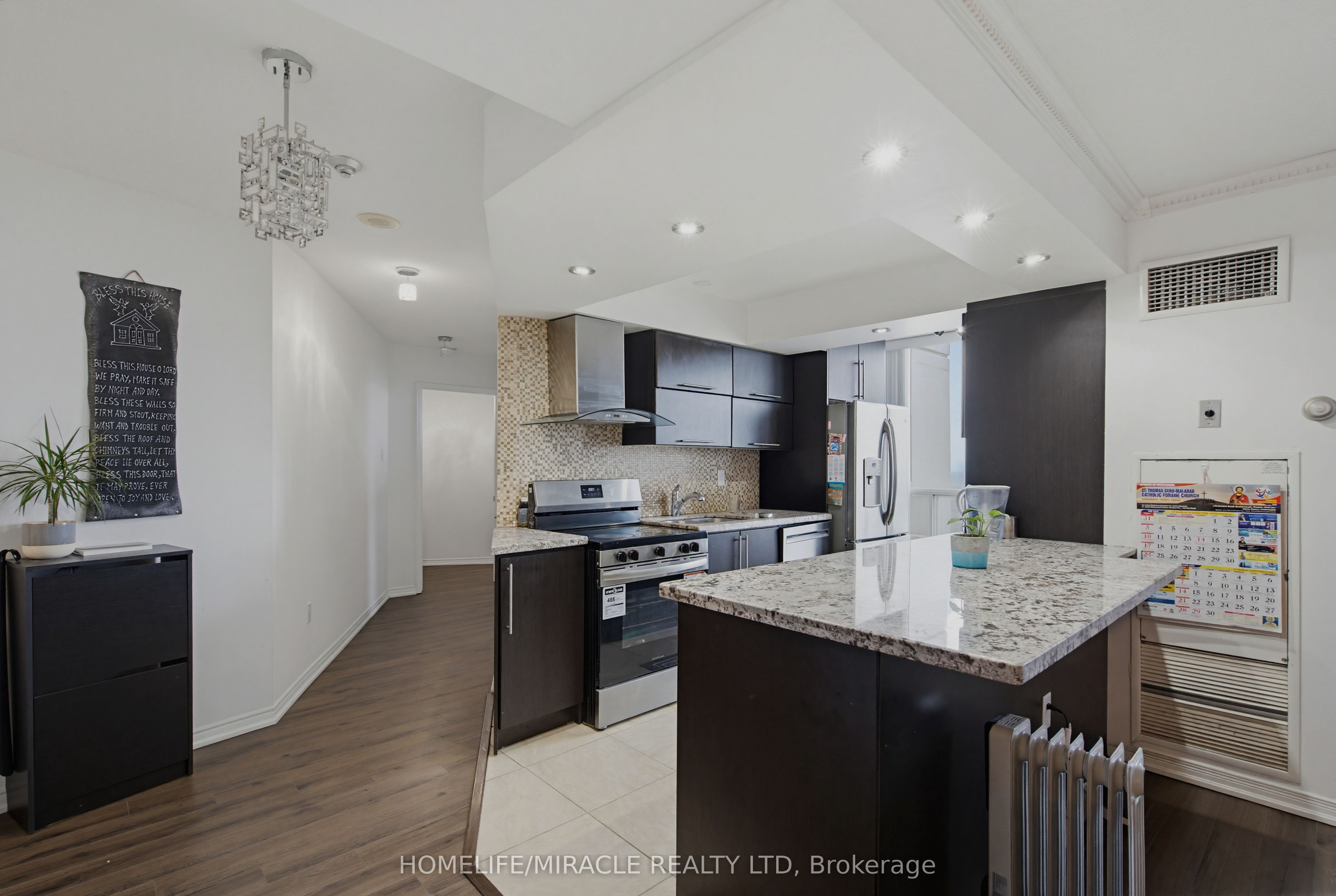 7250 Yonge Street Ph211 Property Photo 16