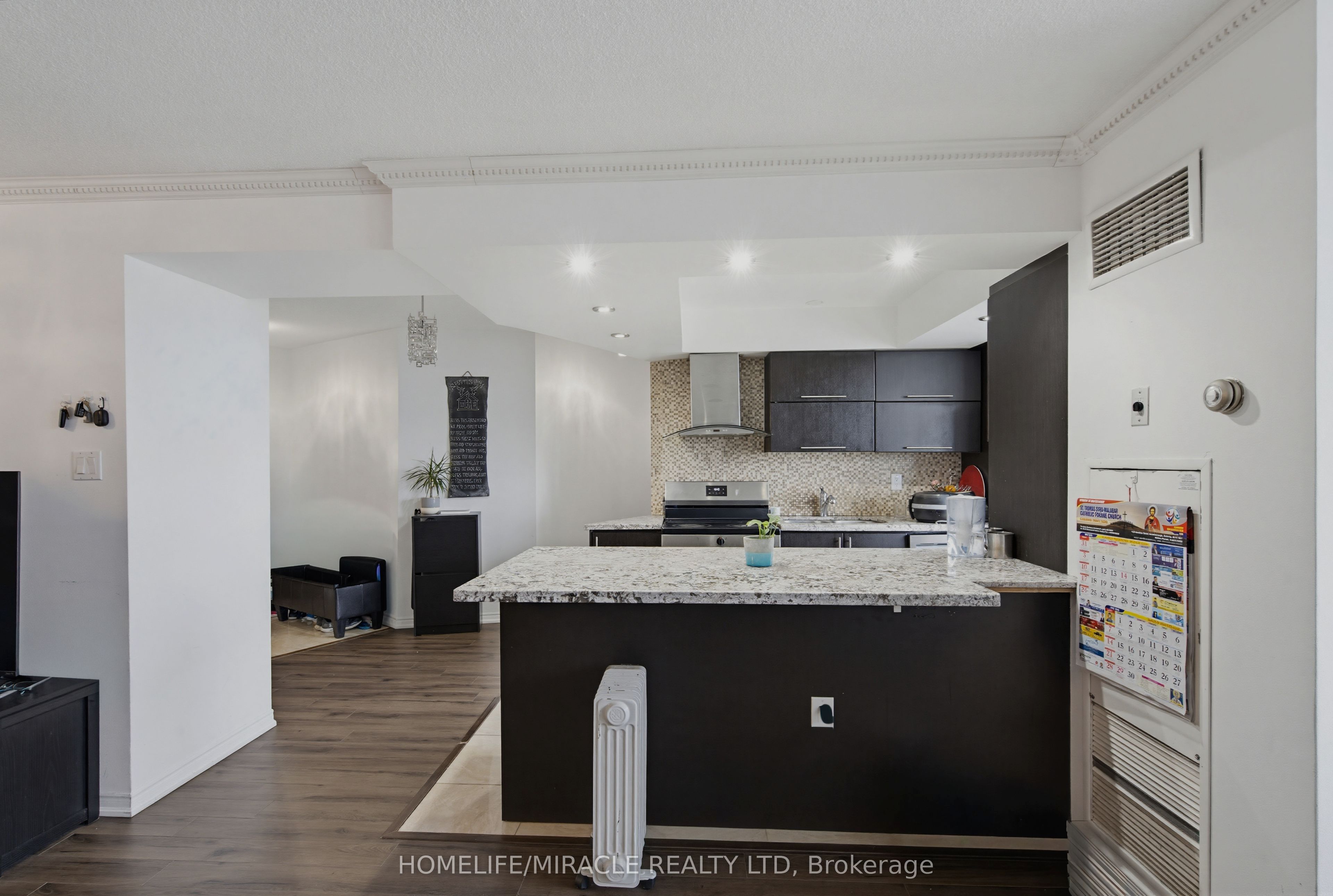 7250 Yonge Street Ph211 Property Photo 17