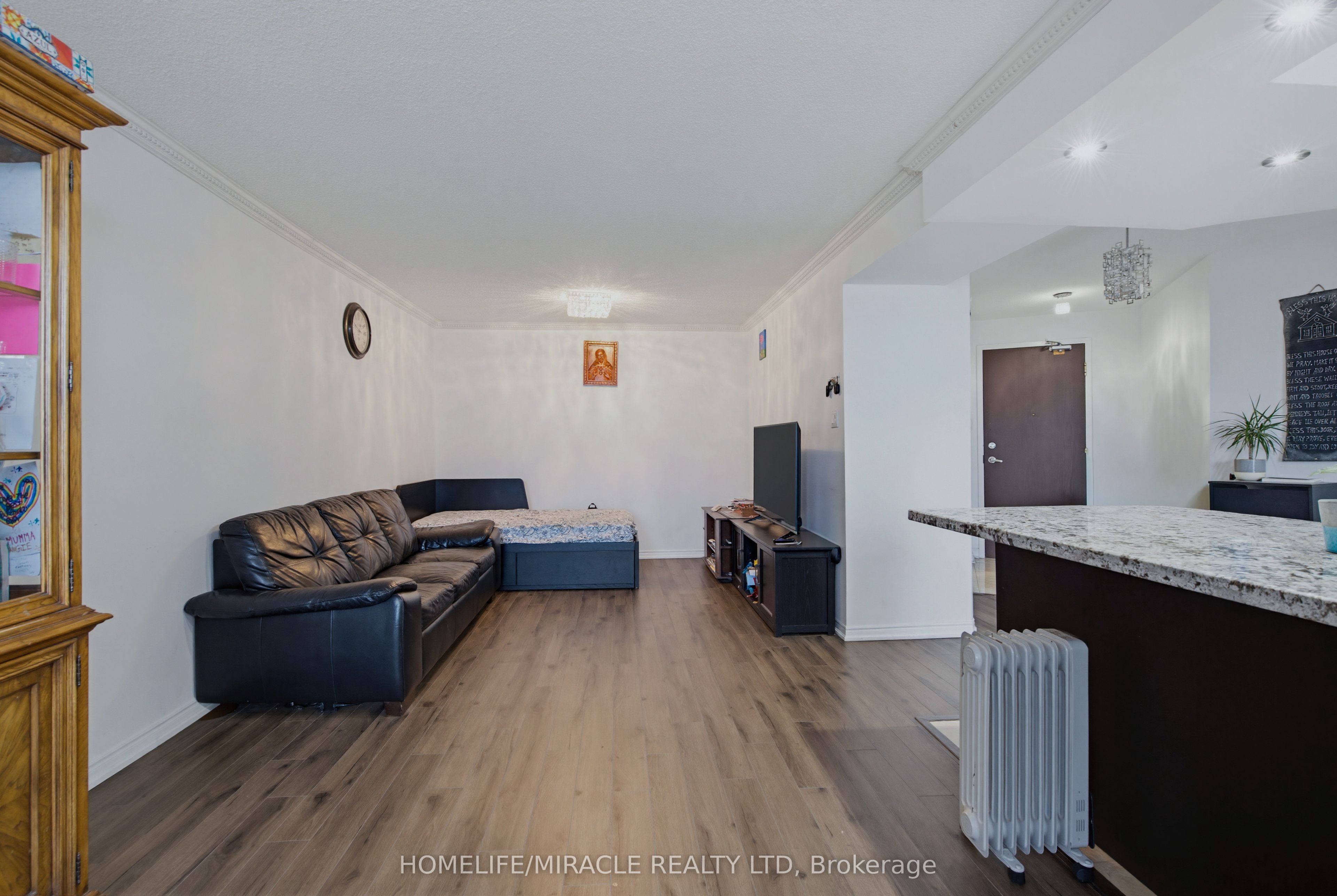 7250 Yonge Street Ph211 Property Photo 24