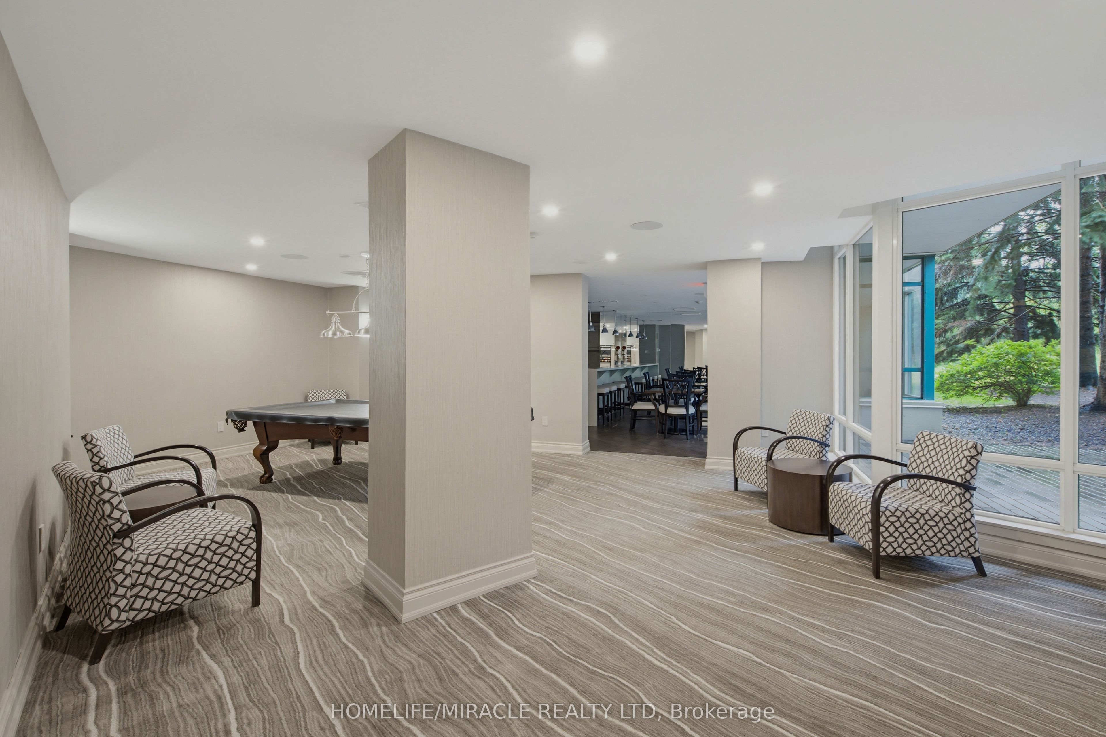 7250 Yonge Street Ph211 Property Photo 30