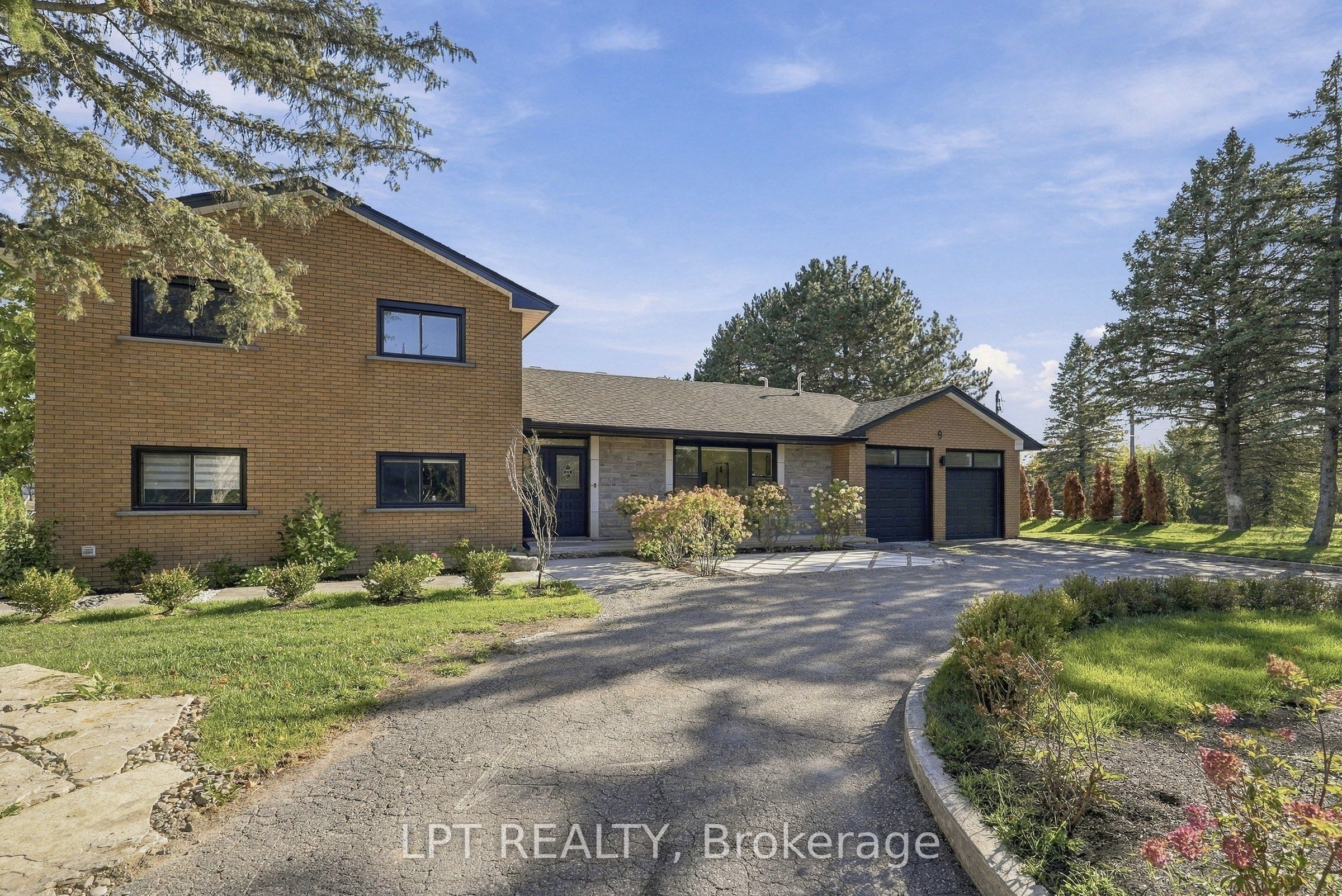 9 Noblewood Drive Property Photo 2
