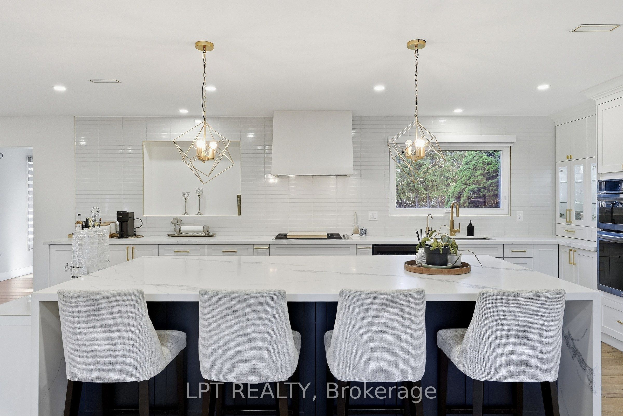 9 Noblewood Drive Property Photo 7